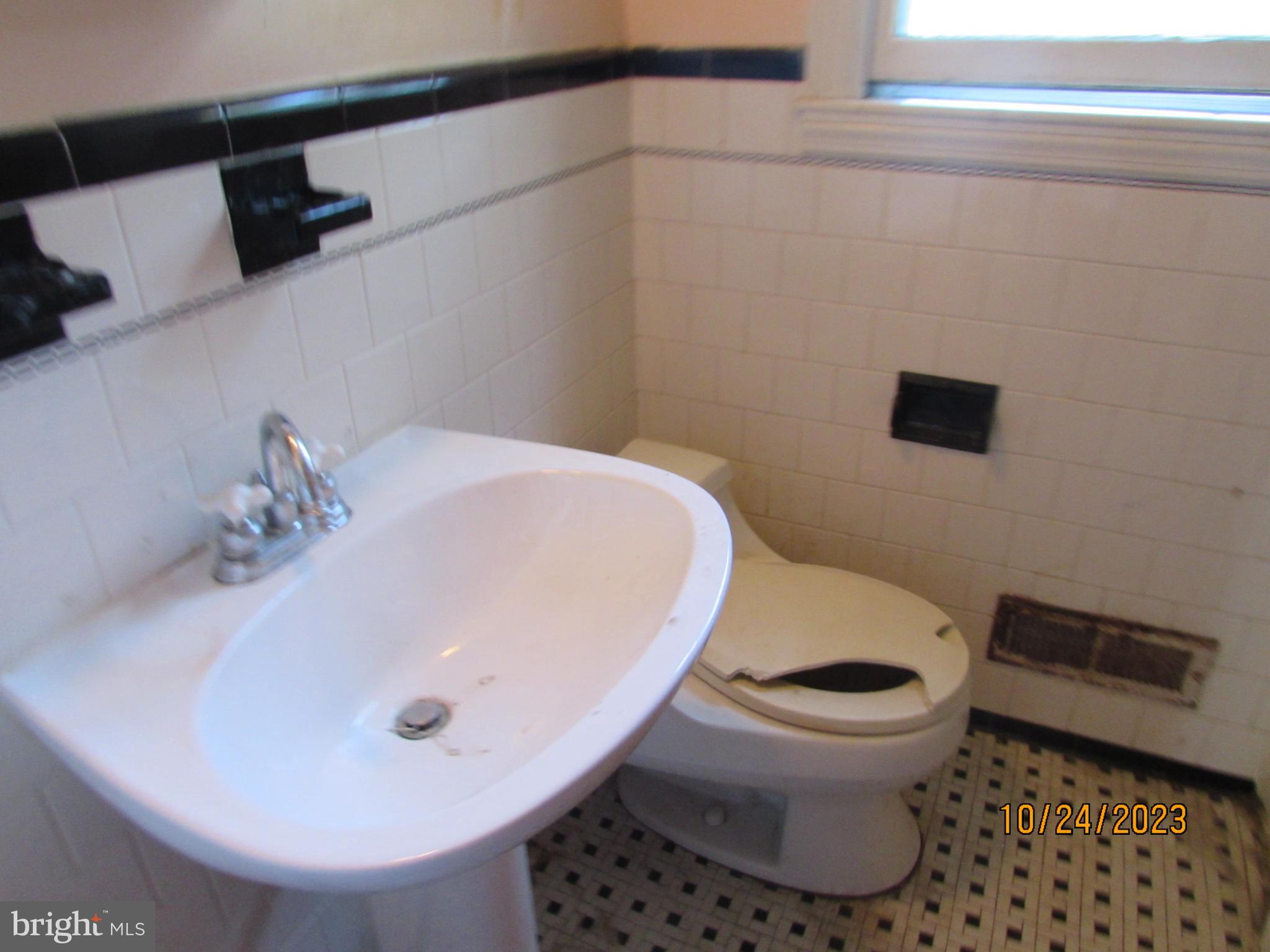 WOODLAWN - Residential