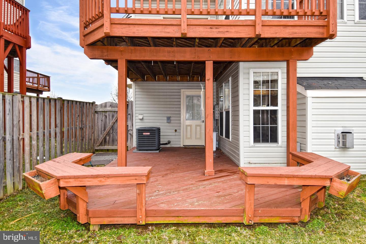 SOUTH RIDING - Residential Lease