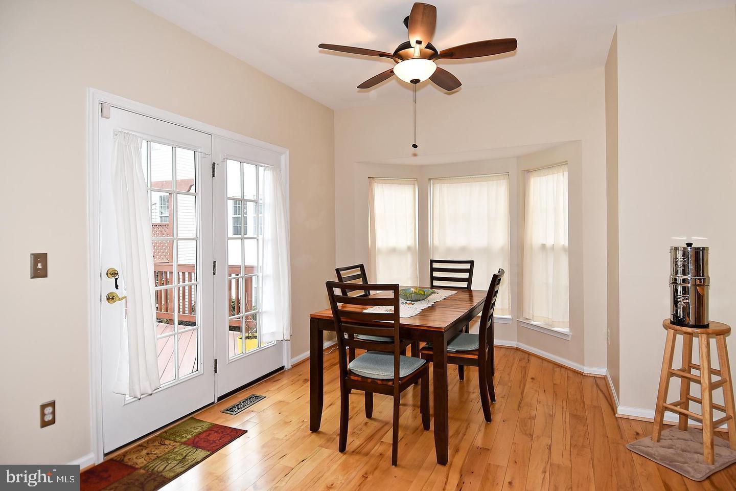 SOUTH RIDING - Residential Lease