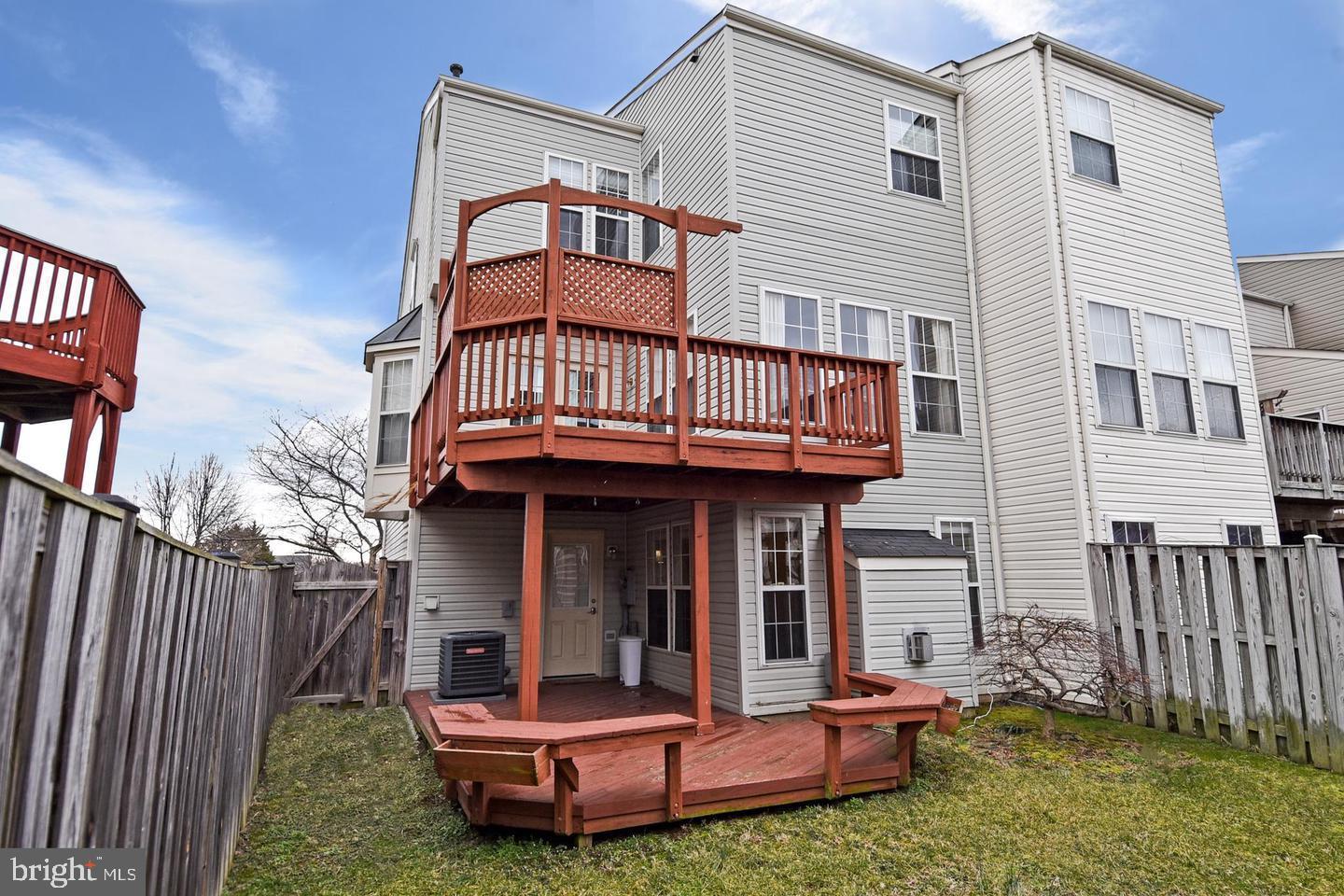 SOUTH RIDING - Residential Lease