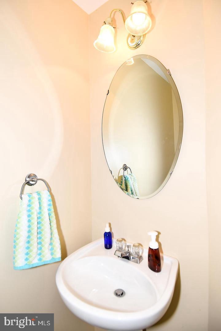 SOUTH RIDING - Residential Lease