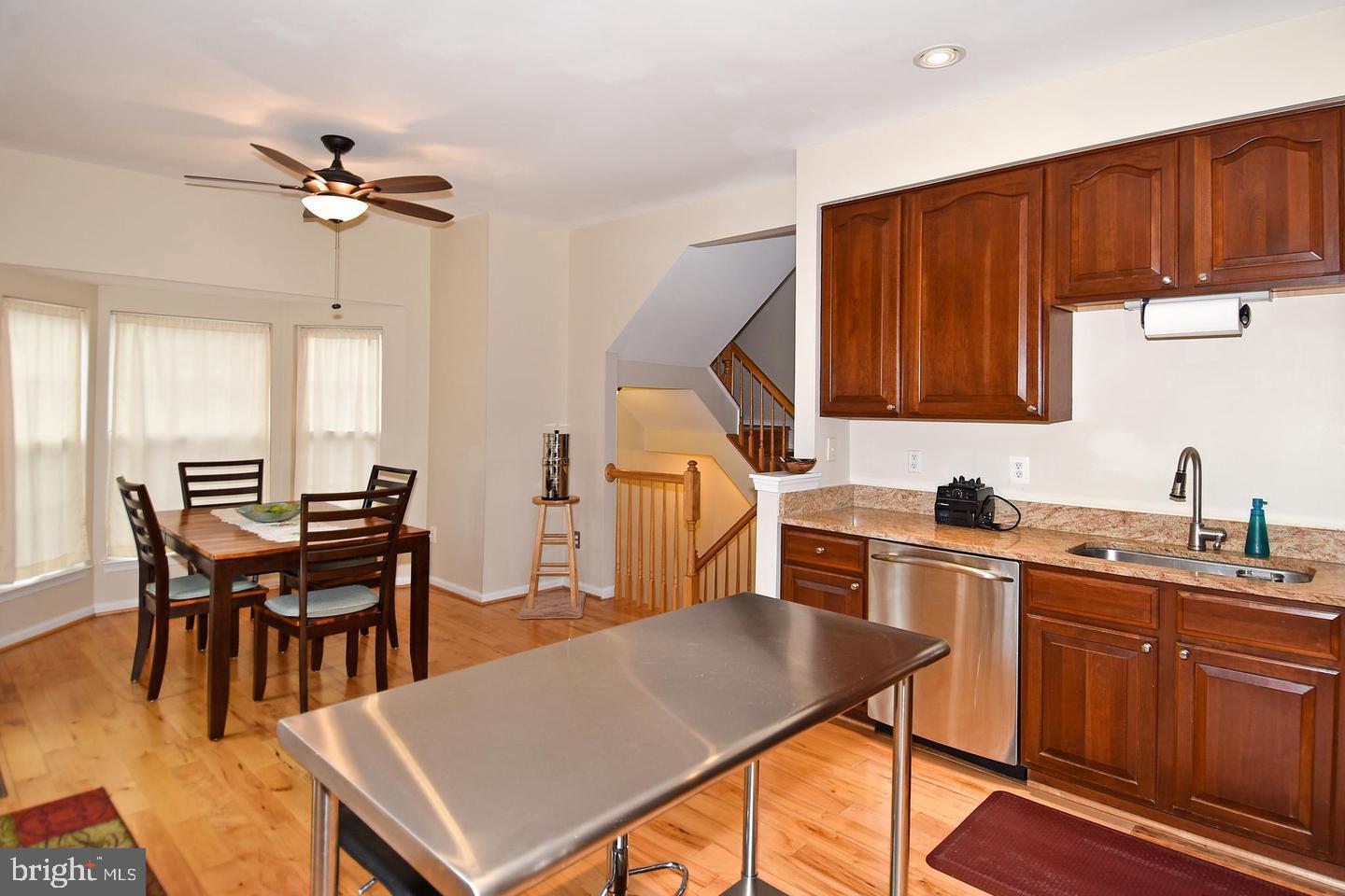 SOUTH RIDING - Residential Lease