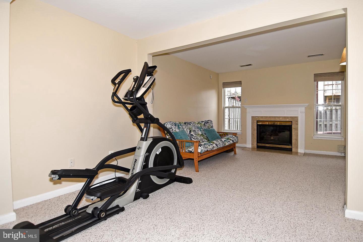 SOUTH RIDING - Residential Lease