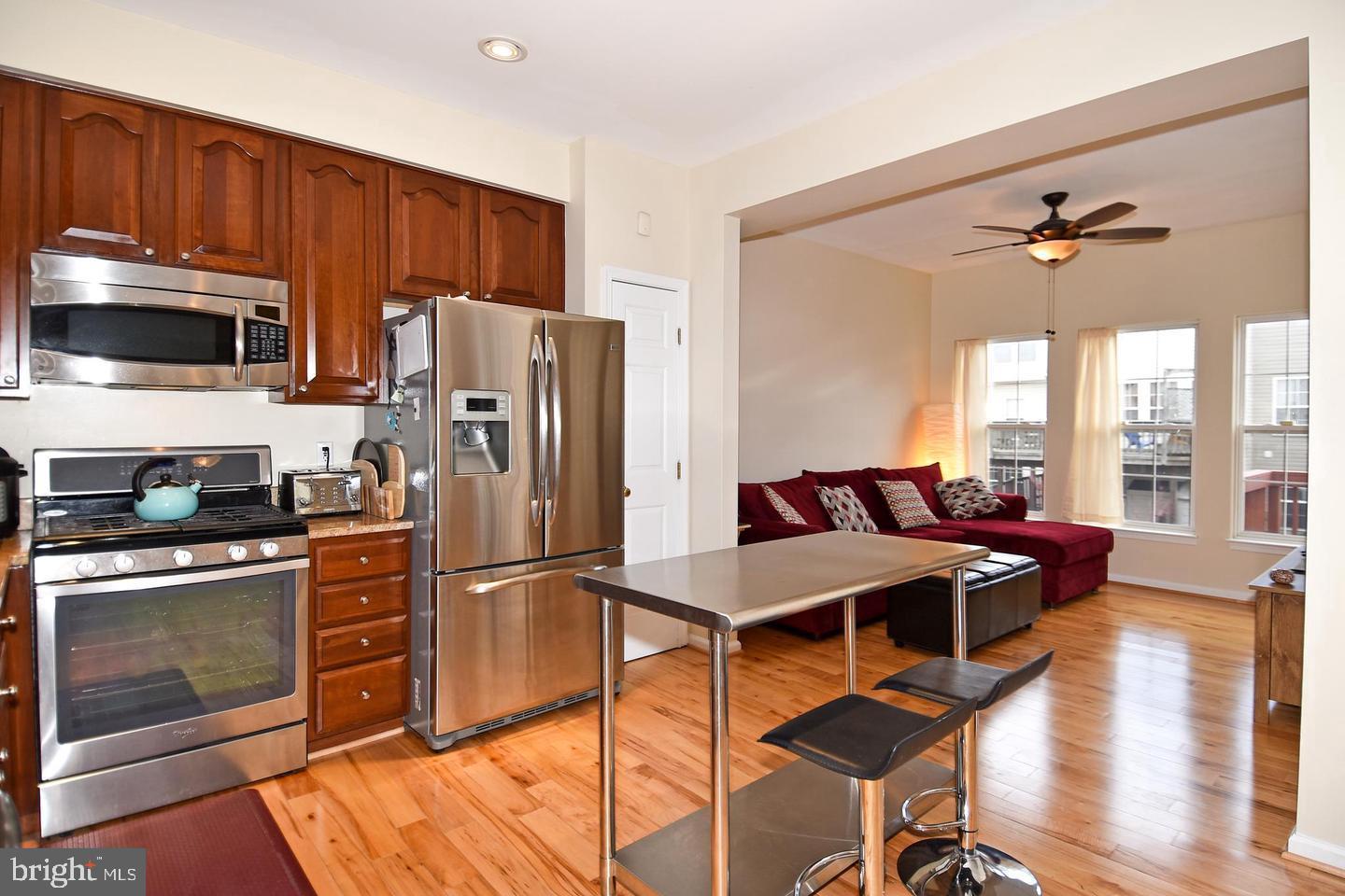 SOUTH RIDING - Residential Lease