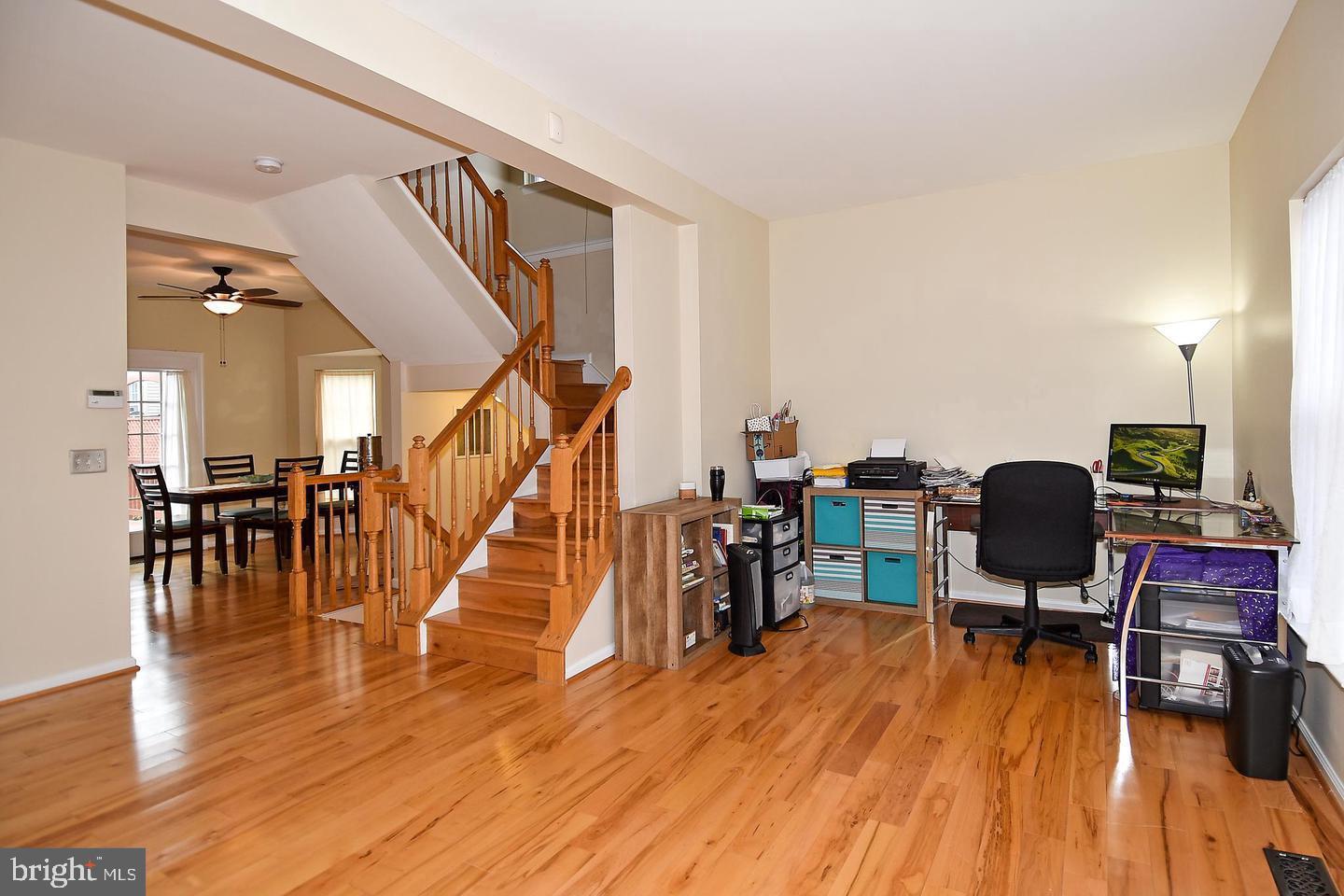 SOUTH RIDING - Residential Lease