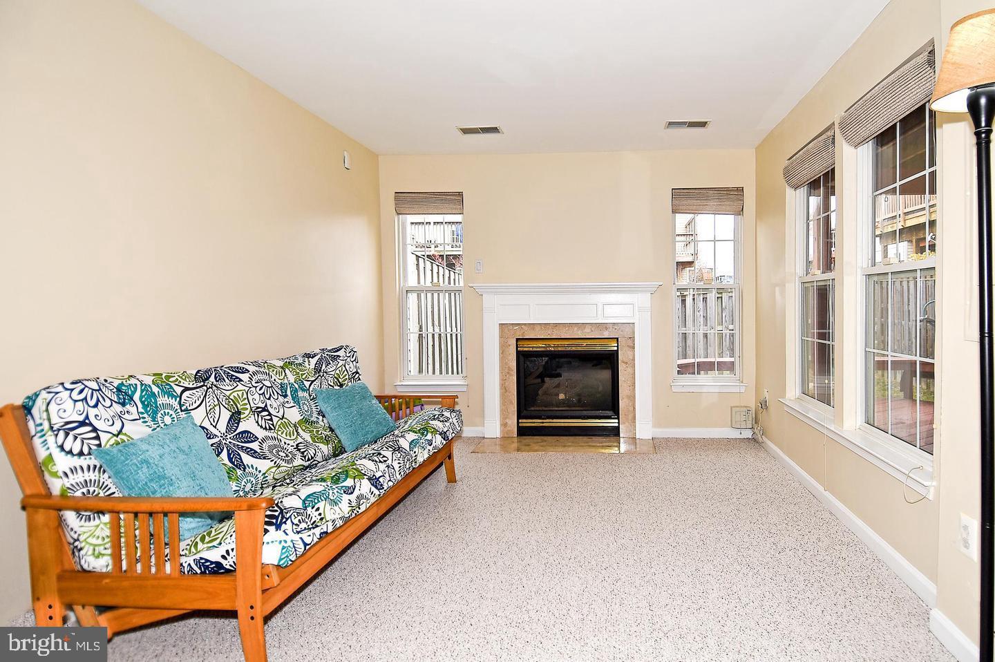 SOUTH RIDING - Residential Lease