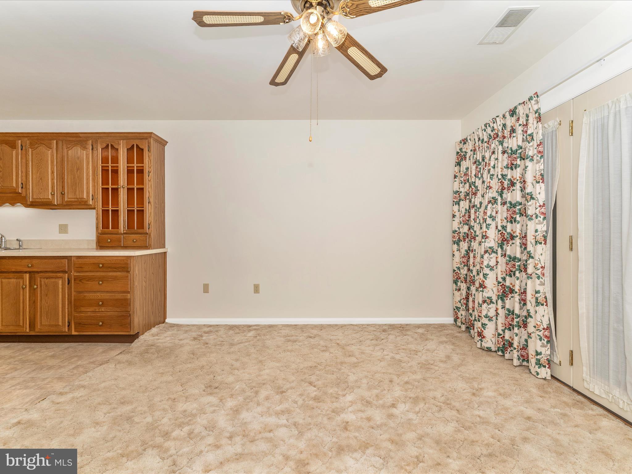 SOUTH POINTE - Residential