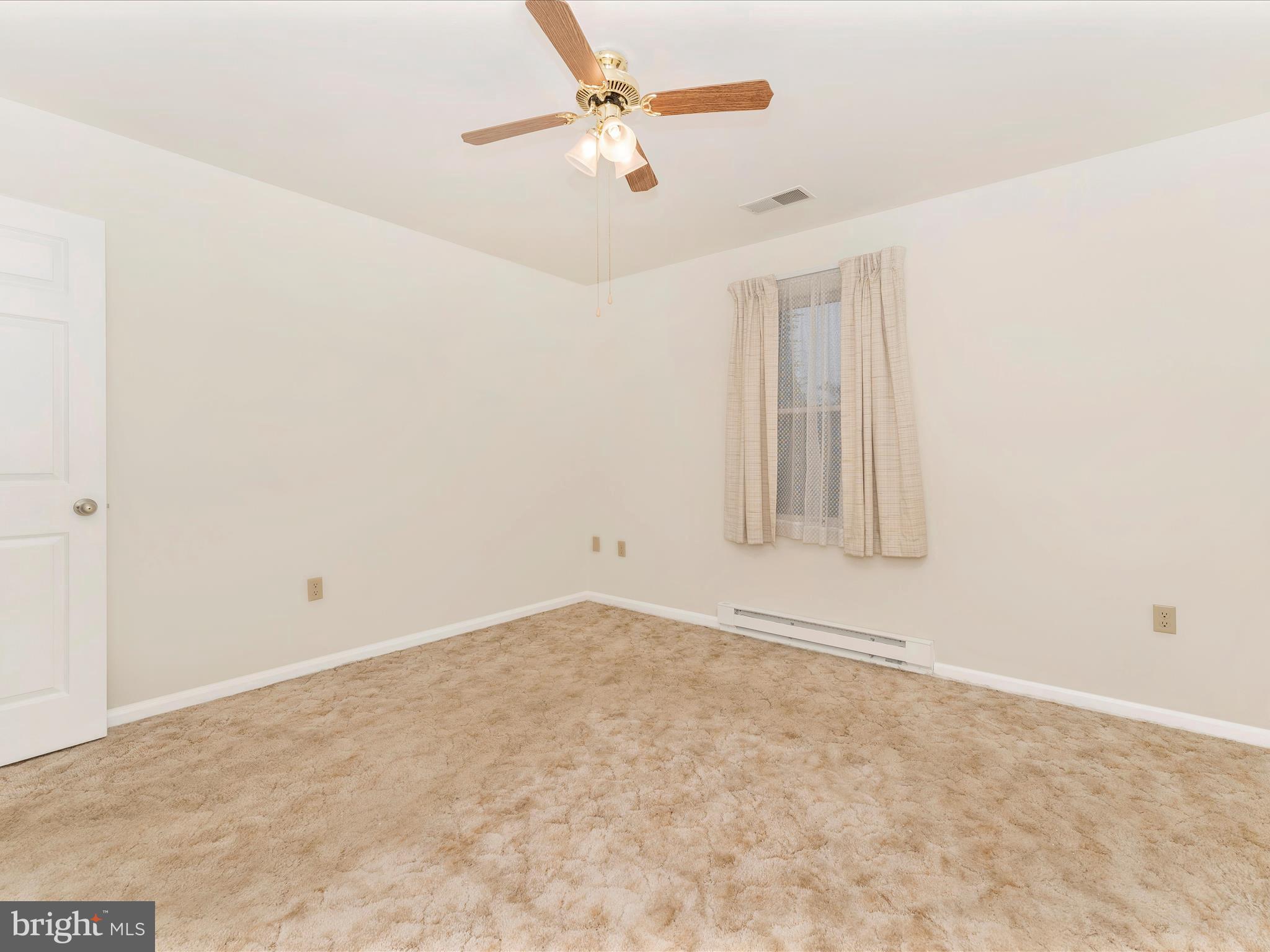 SOUTH POINTE - Residential