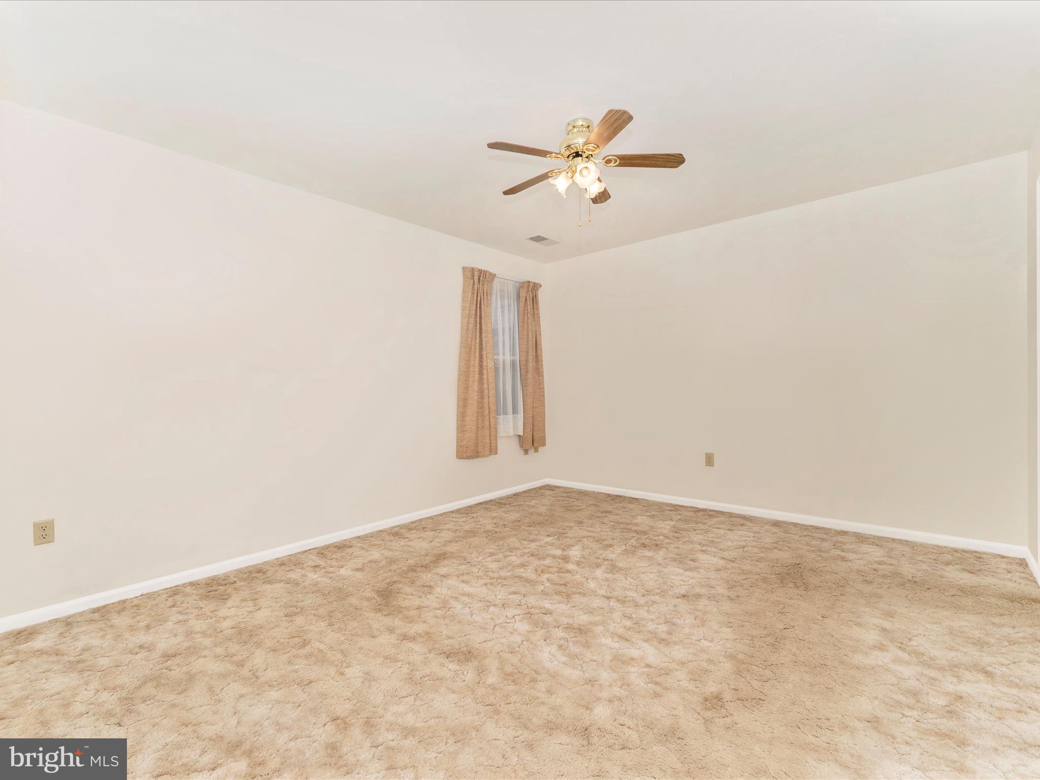 SOUTH POINTE - Residential