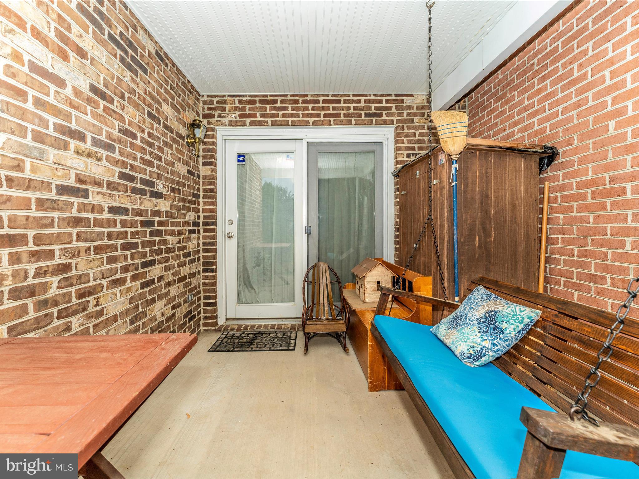 SOUTH POINTE - Residential