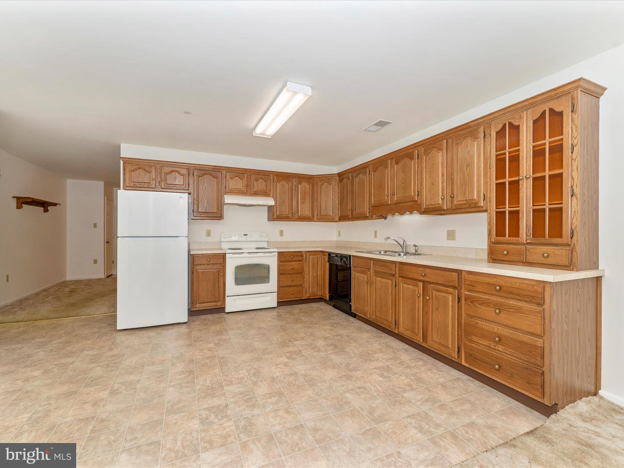 SOUTH POINTE - Residential