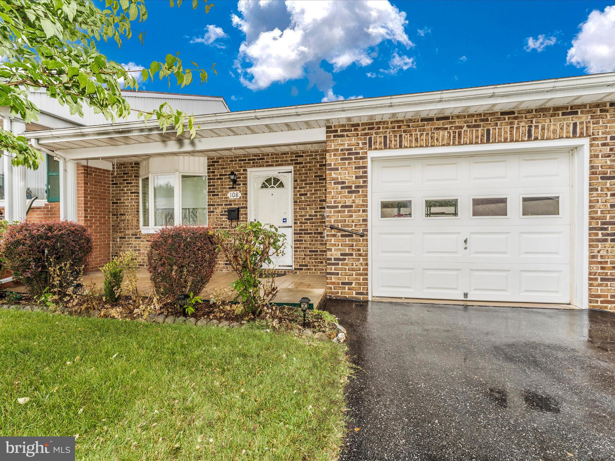 SOUTH POINTE - Residential