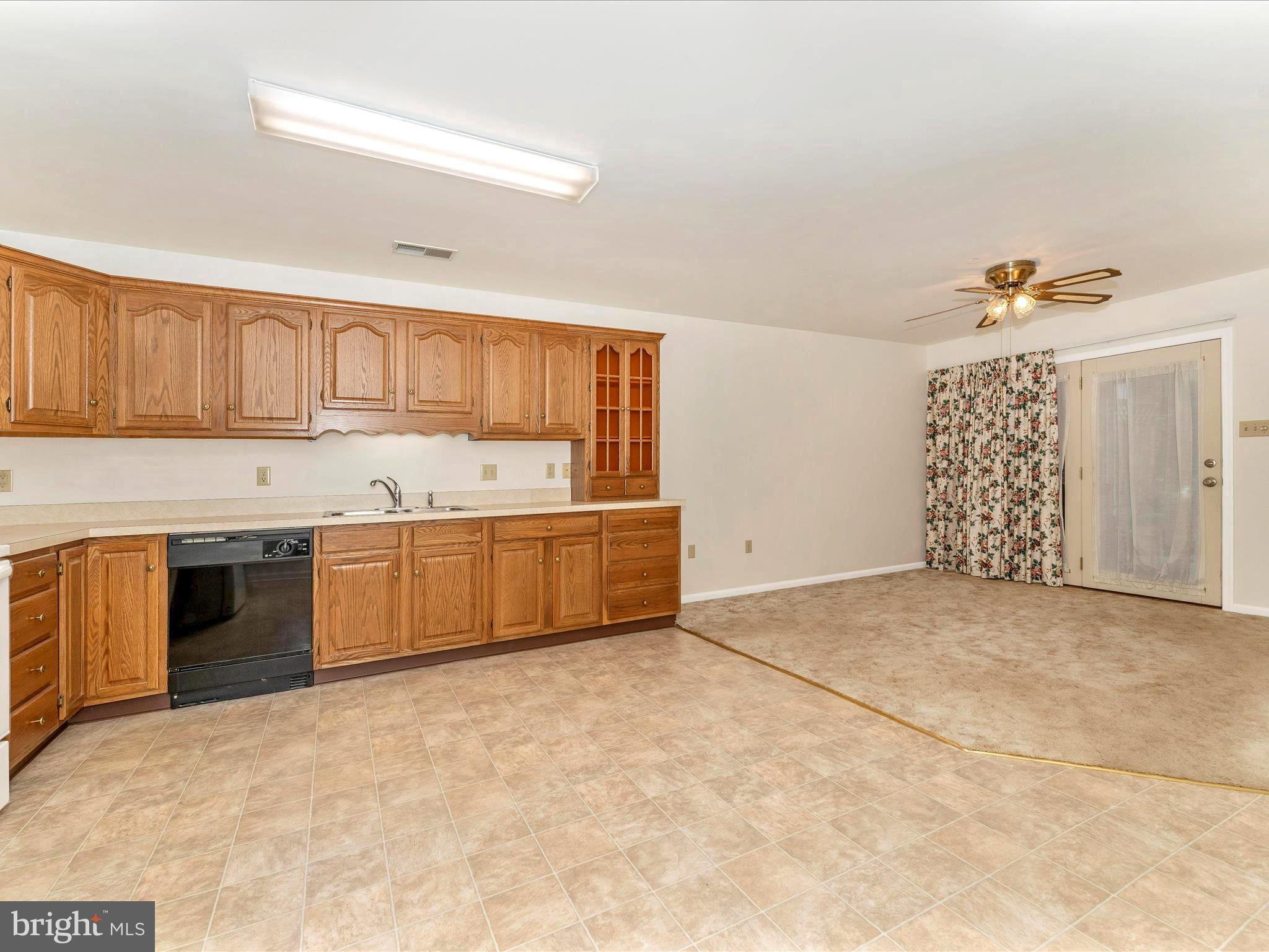 SOUTH POINTE - Residential