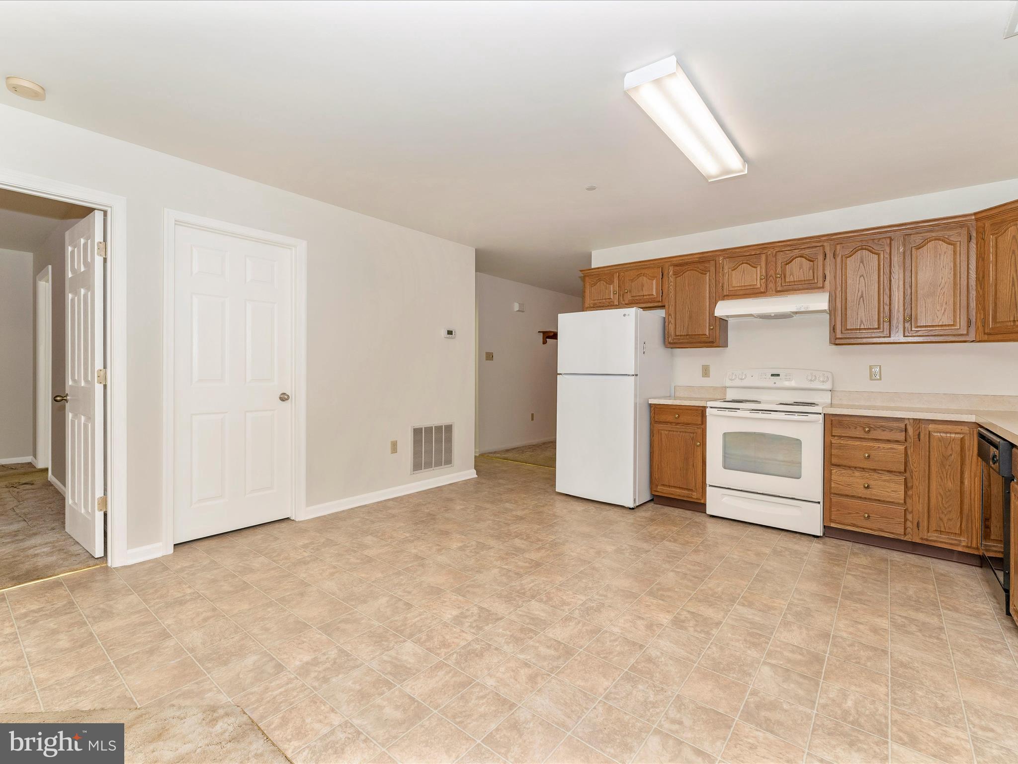 SOUTH POINTE - Residential