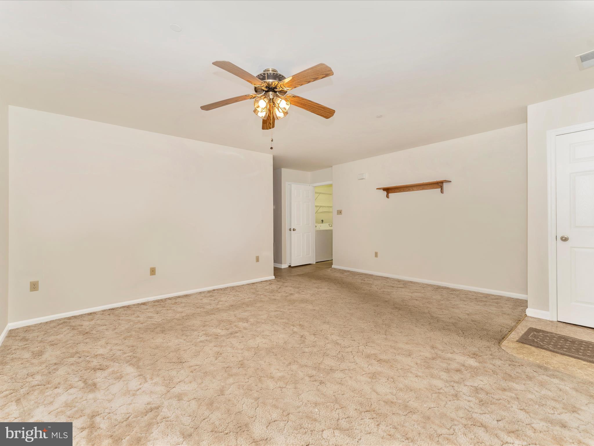 SOUTH POINTE - Residential