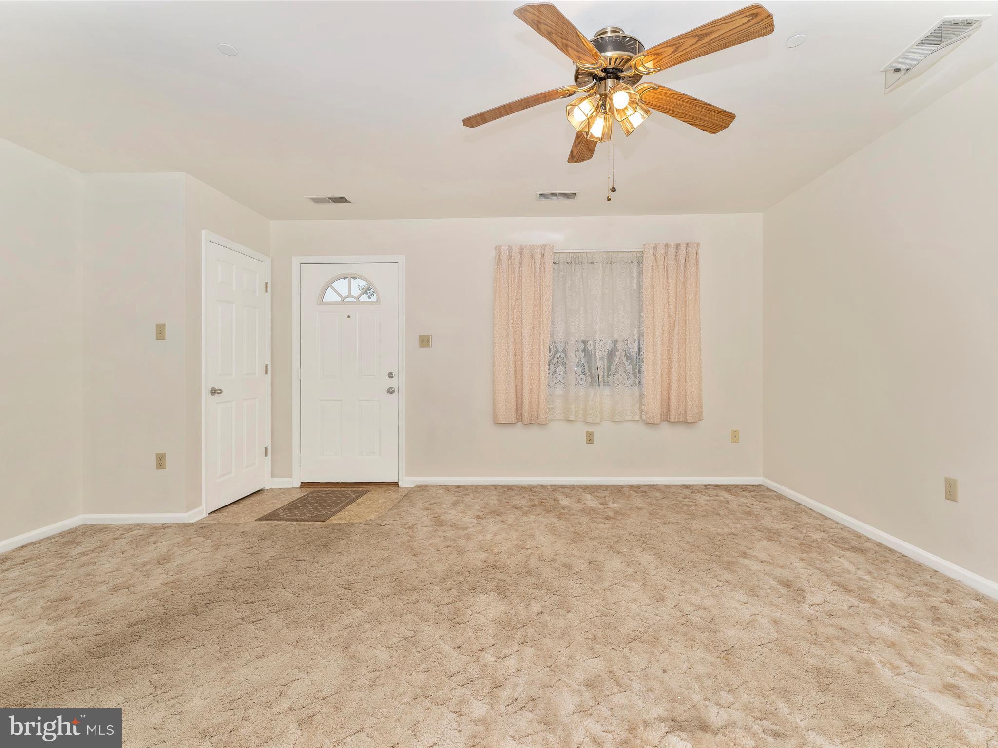 SOUTH POINTE - Residential