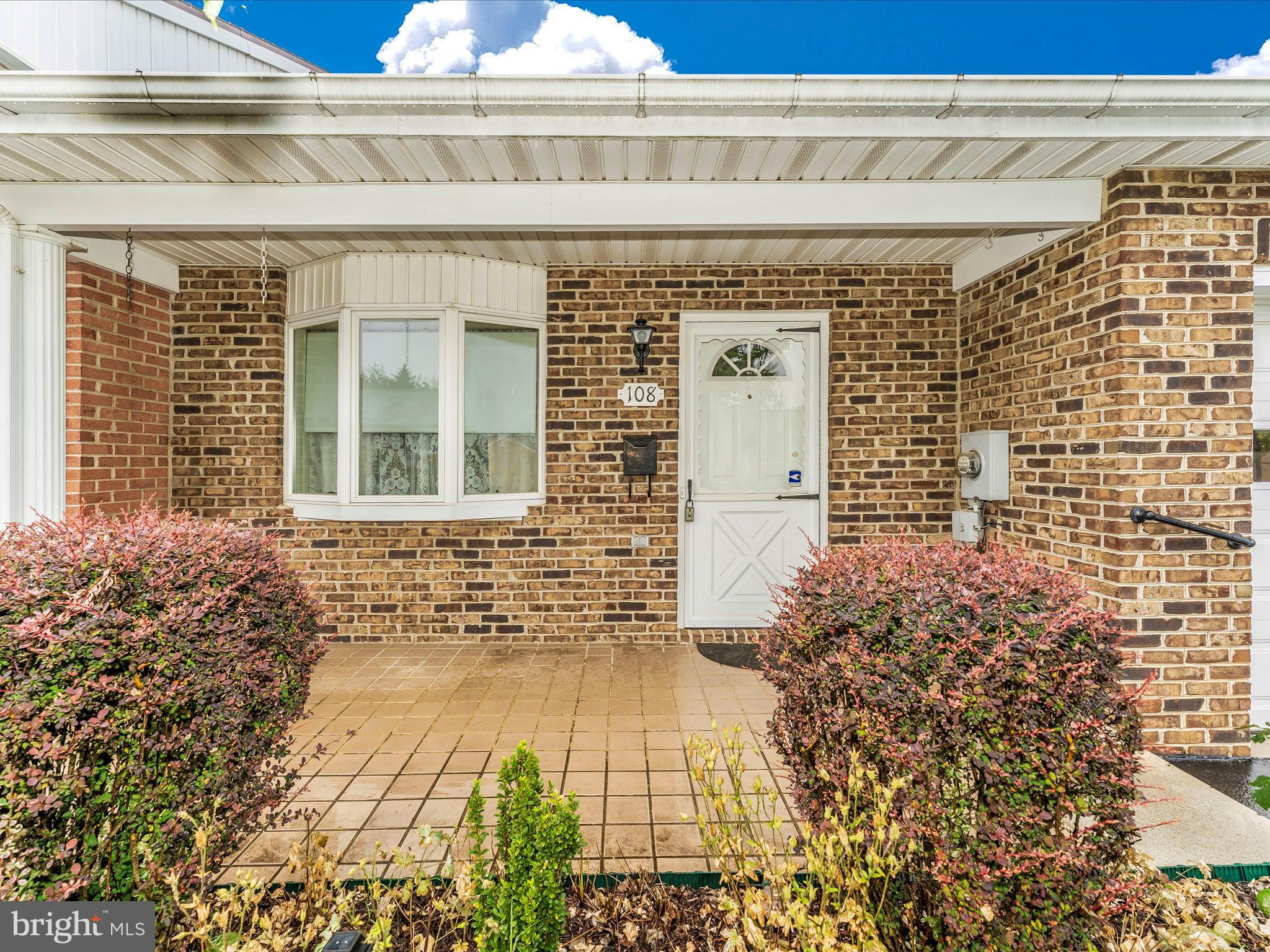 SOUTH POINTE - Residential