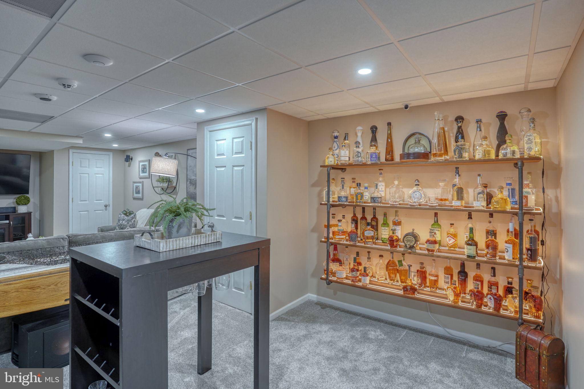 VILLAGE OF CHESTNU - Residential