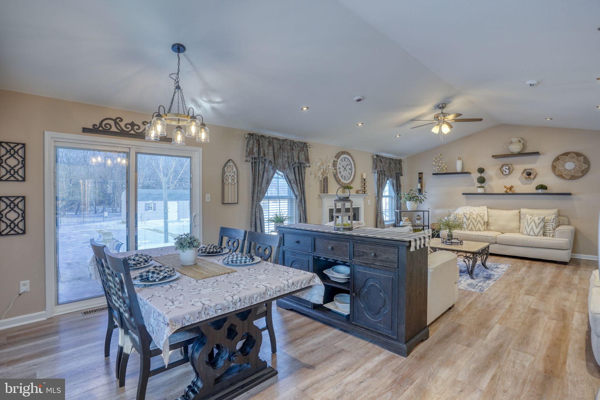 VILLAGE OF CHESTNU - Residential