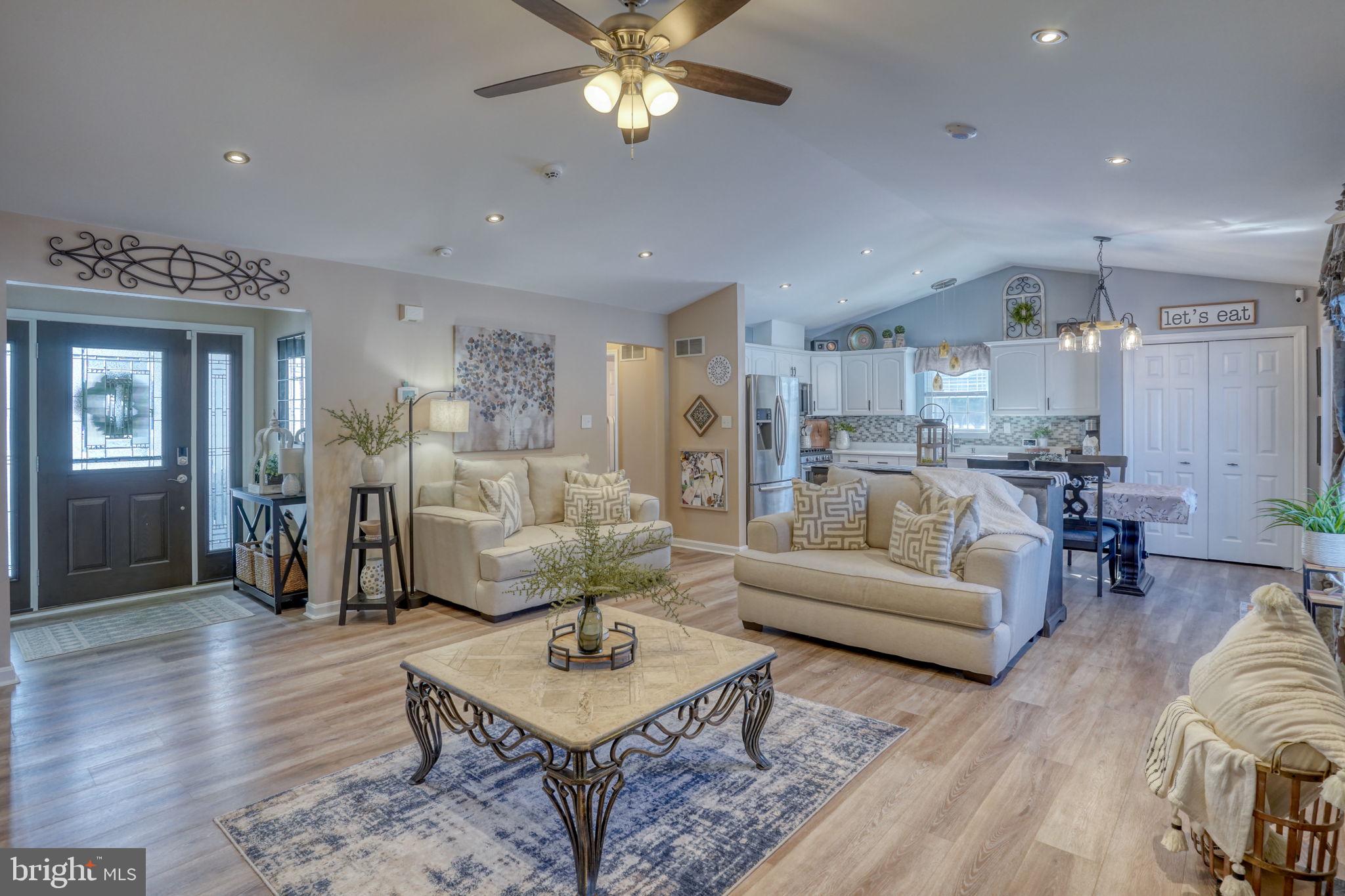 VILLAGE OF CHESTNU - Residential