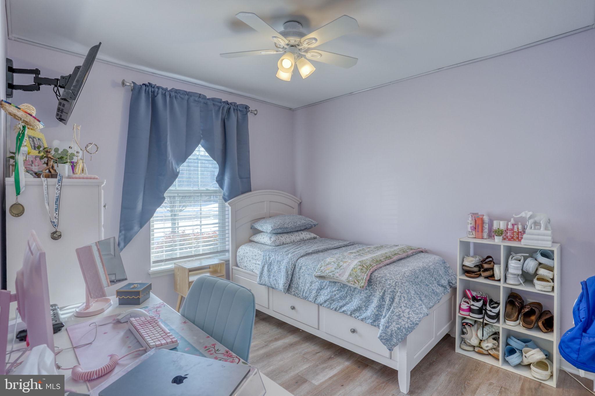 VILLAGE OF CHESTNU - Residential