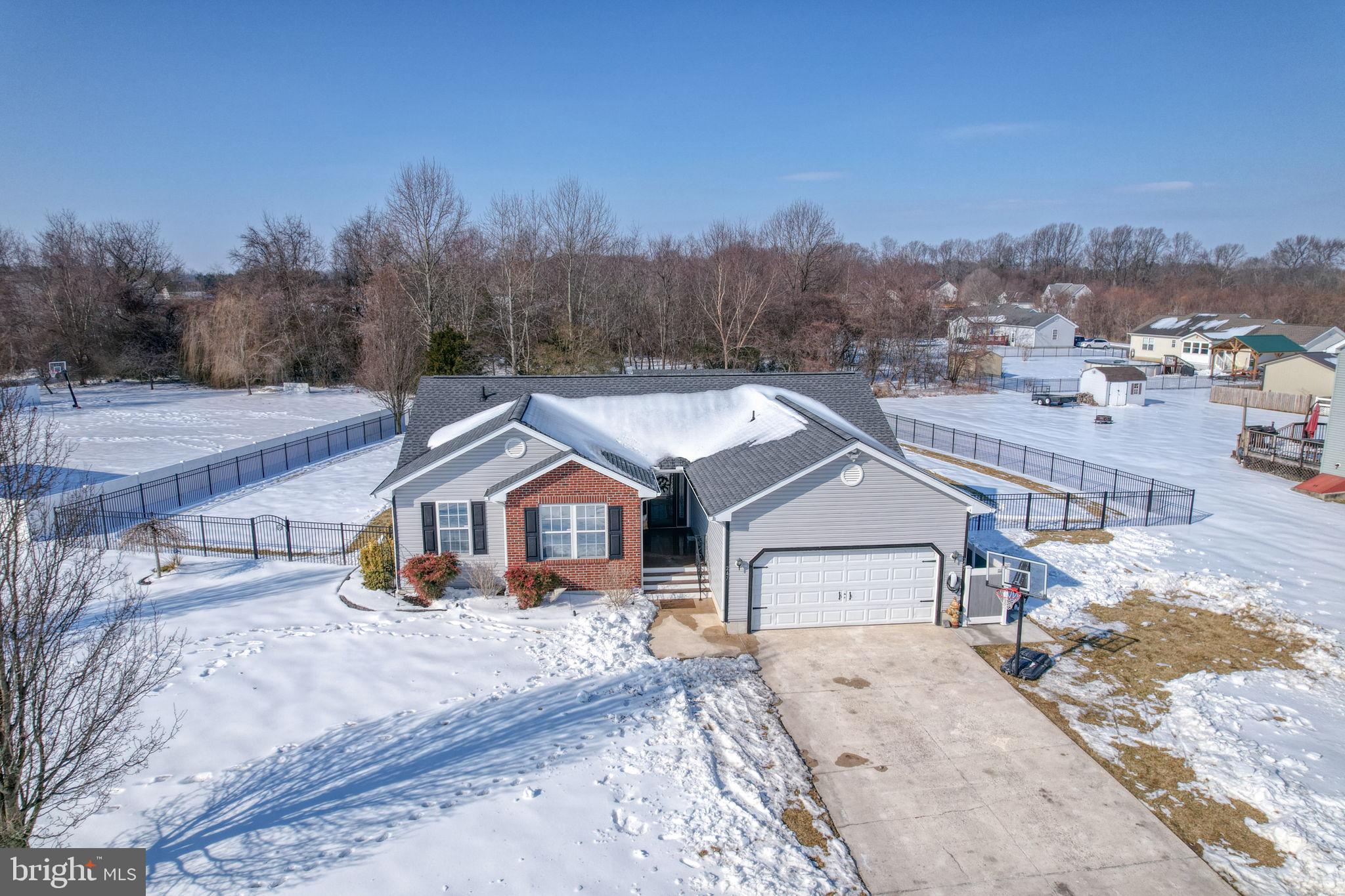 VILLAGE OF CHESTNU - Residential