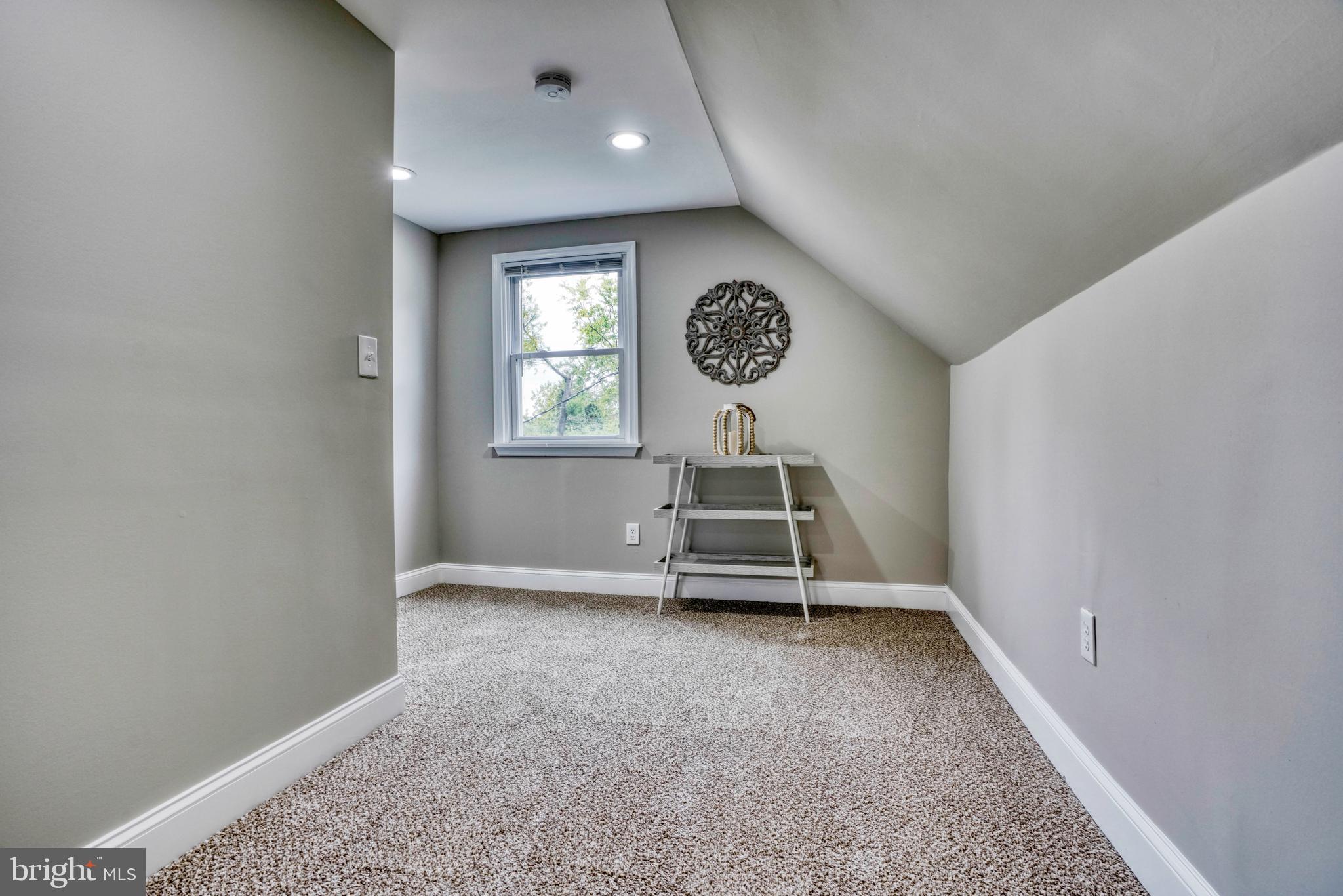 GARDENVILLE - Residential