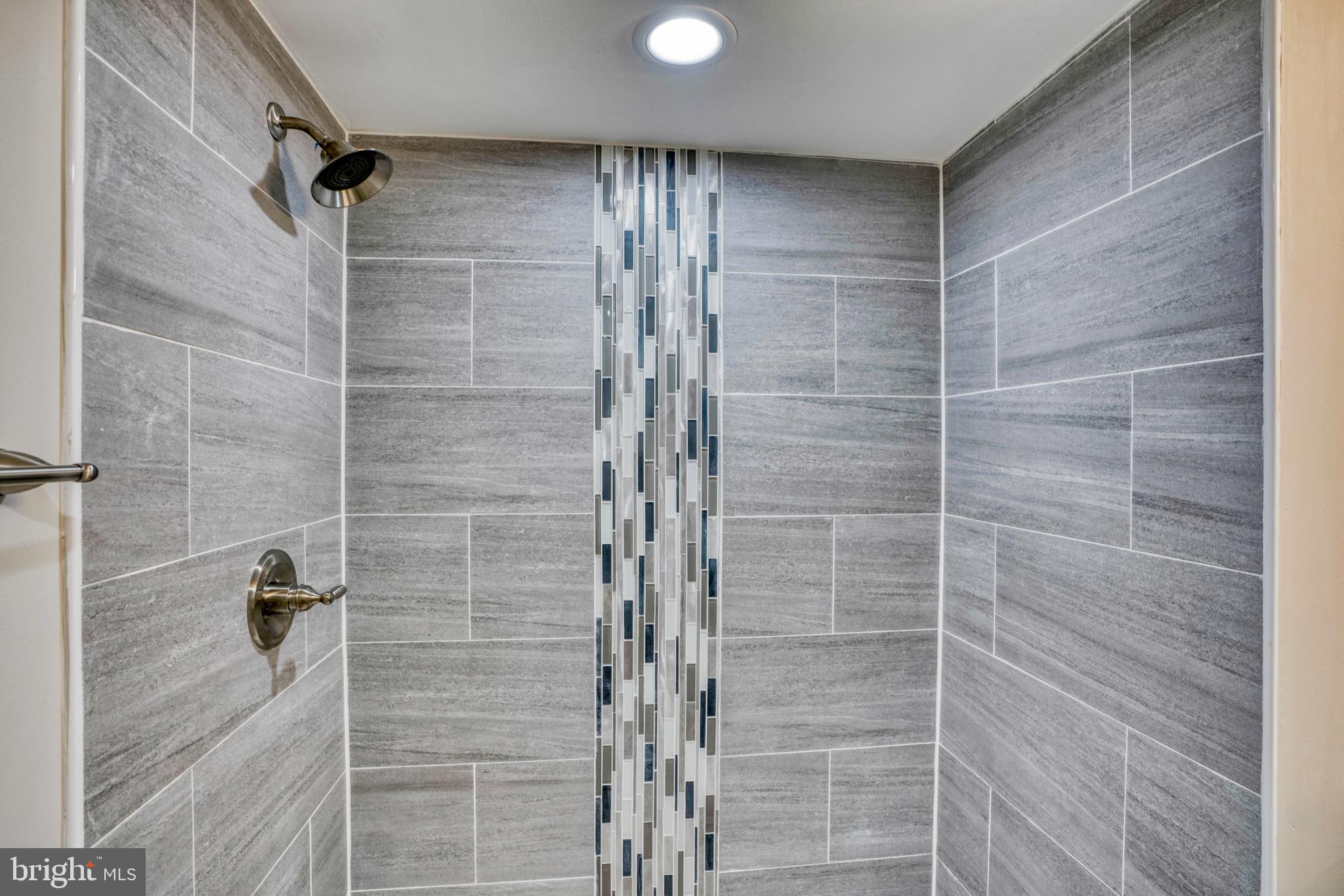 GARDENVILLE - Residential