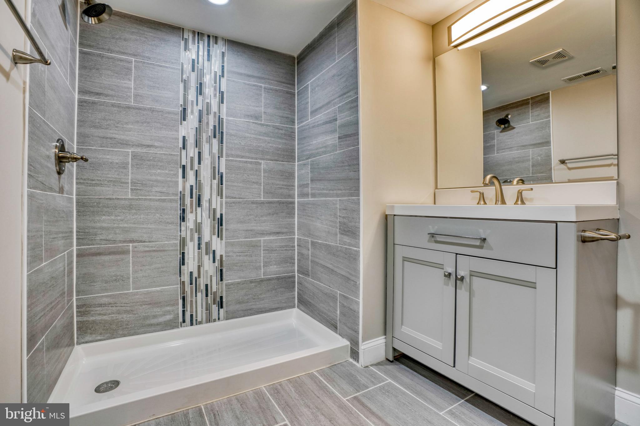 GARDENVILLE - Residential