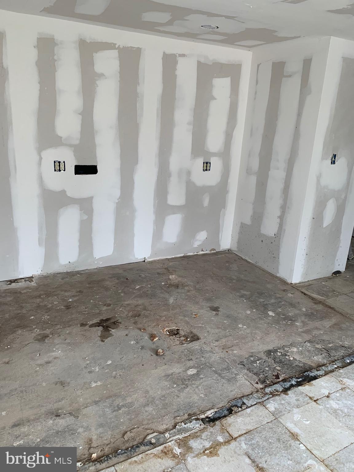 WINDSOR HILLS - Residential