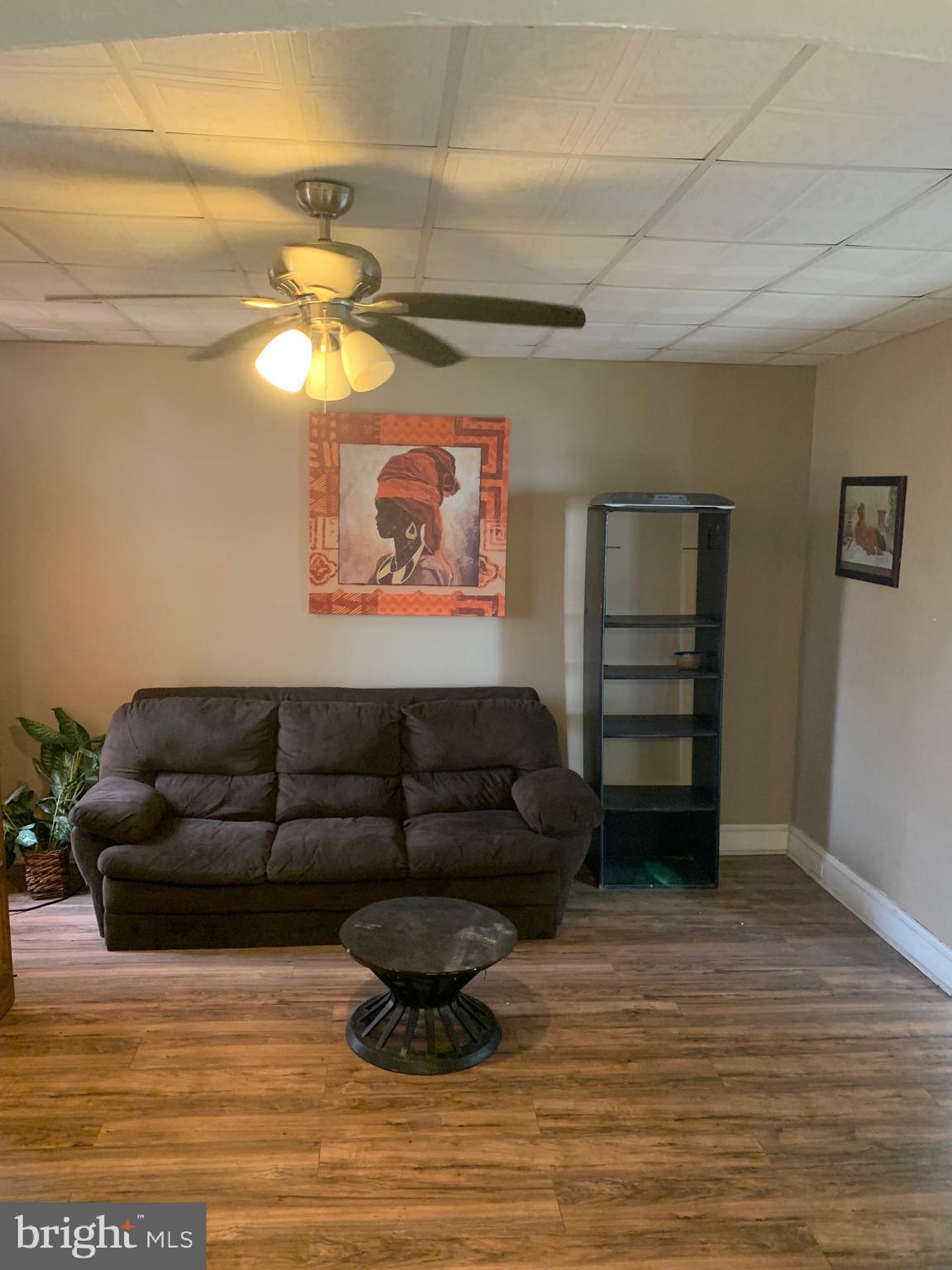 WINDSOR HILLS - Residential