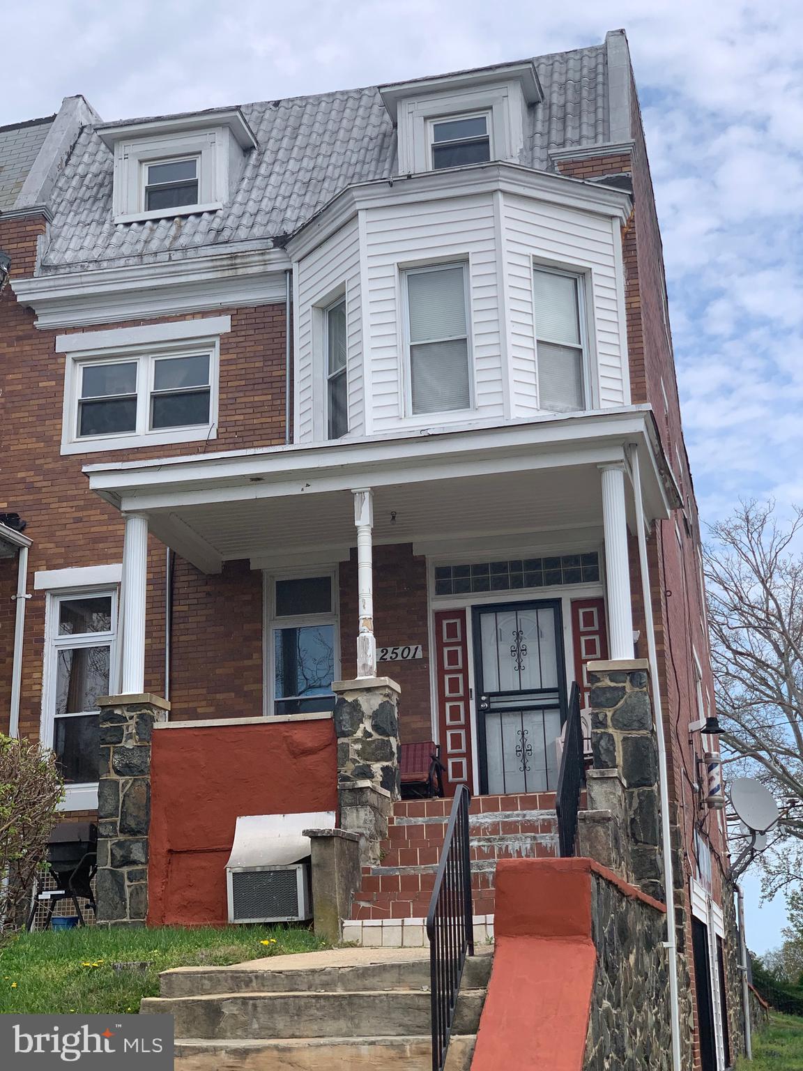 WINDSOR HILLS - Residential