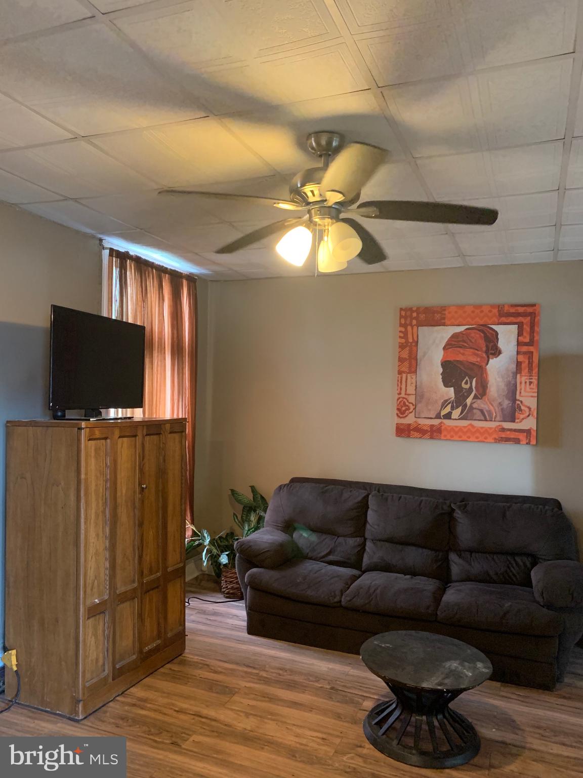 WINDSOR HILLS - Residential