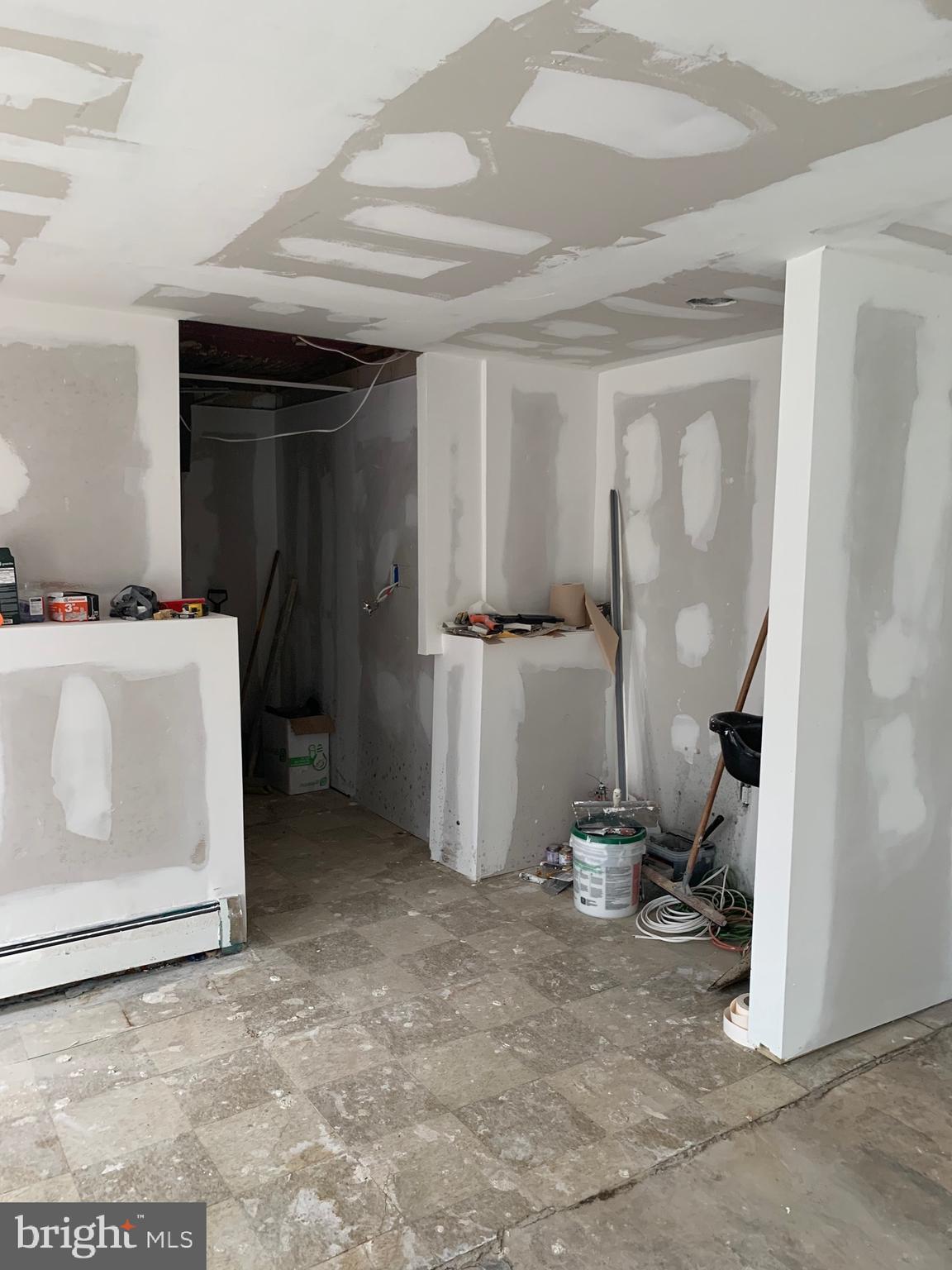 WINDSOR HILLS - Residential