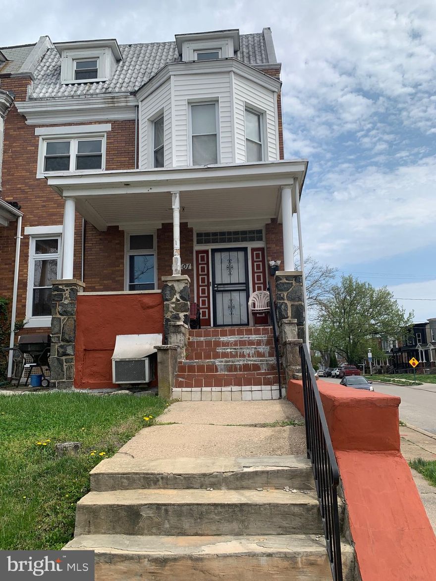 OFFER DEADLINE MAY 15 AT 7PM.  

This rooming house is an excellent investment opportunity for buy-and-hold investors. The property features six rentable rooms, which can each generate a conservative $500 per month. The unfinished basement has the potential to bring in an additional $700 per month once finished. There is also a 2 car garage accessible through the alley that provides convenient off street parking for residents. With the property surrounded by newly renovated homes and conveniently located near healthcare facilities, this investment opportunity is not to be missed. Schedule a showing to see the potential for yourself.