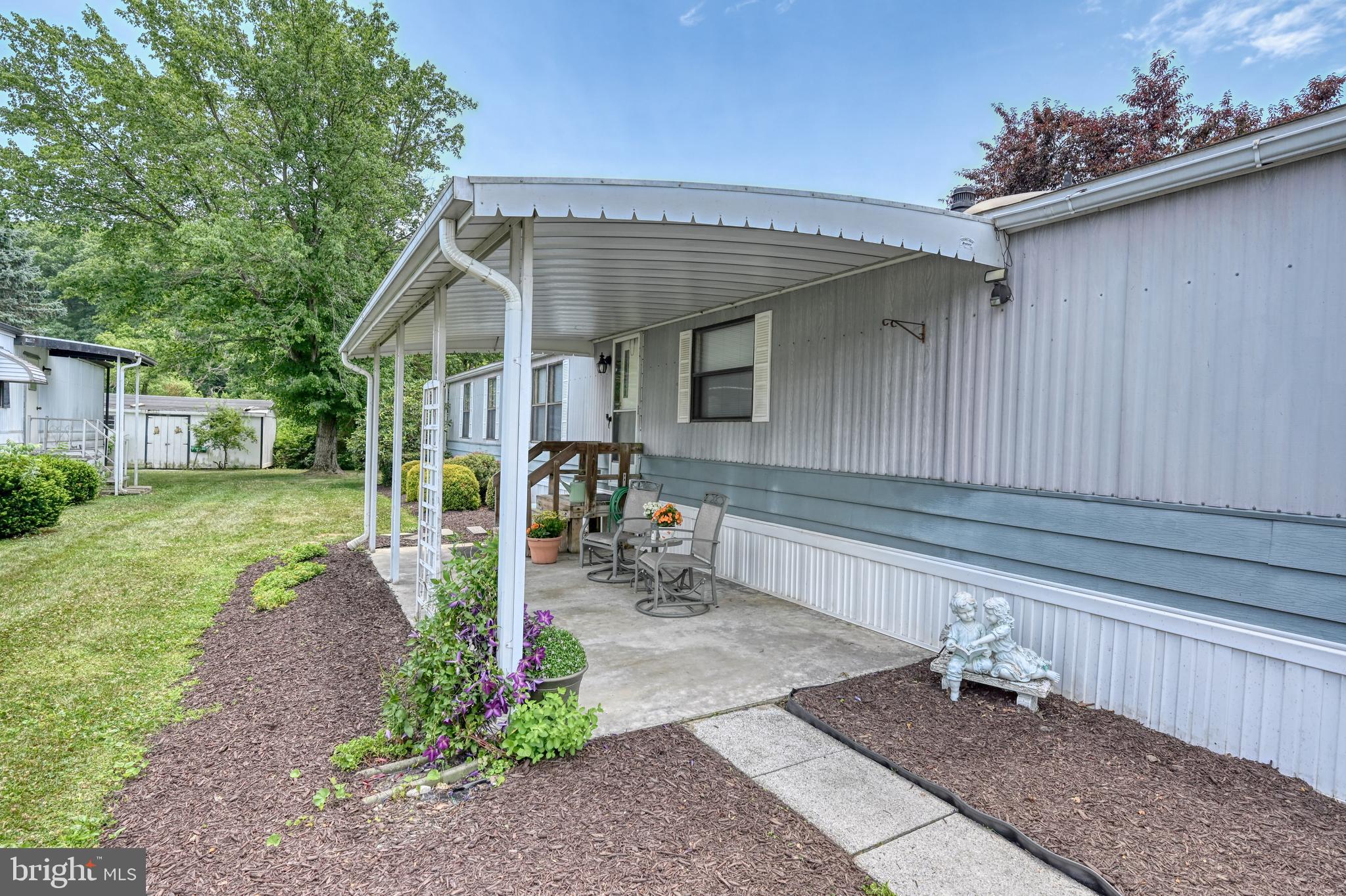 55 BLARNEY CIRCLE