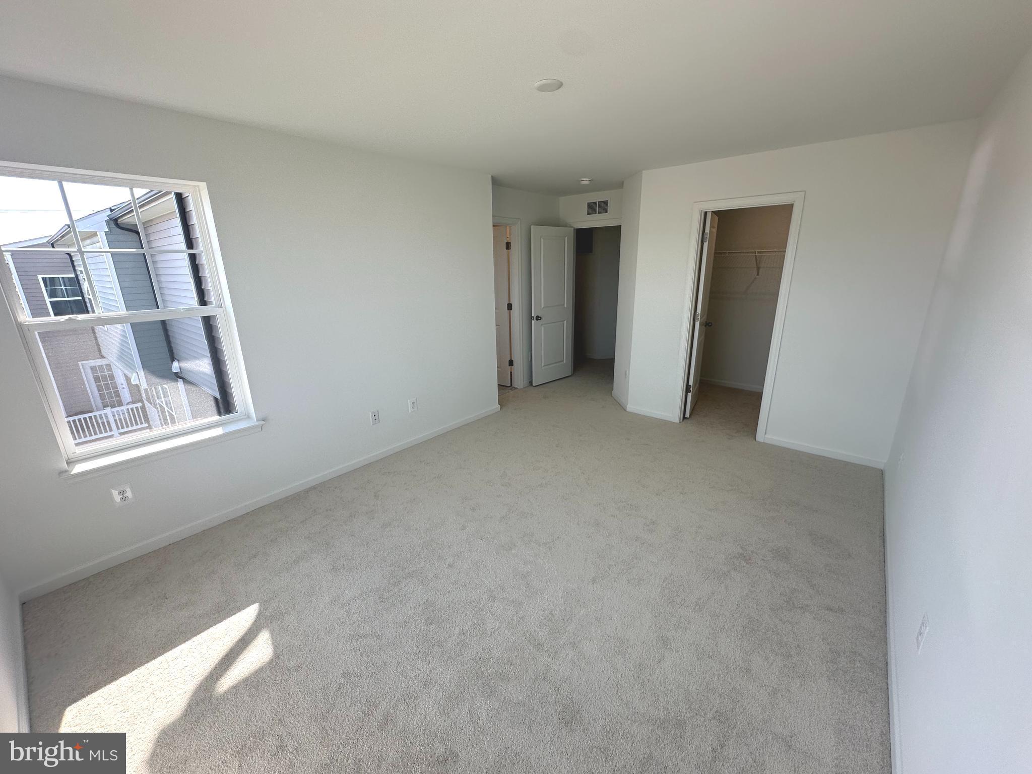 KING'S CROSSING - Residential