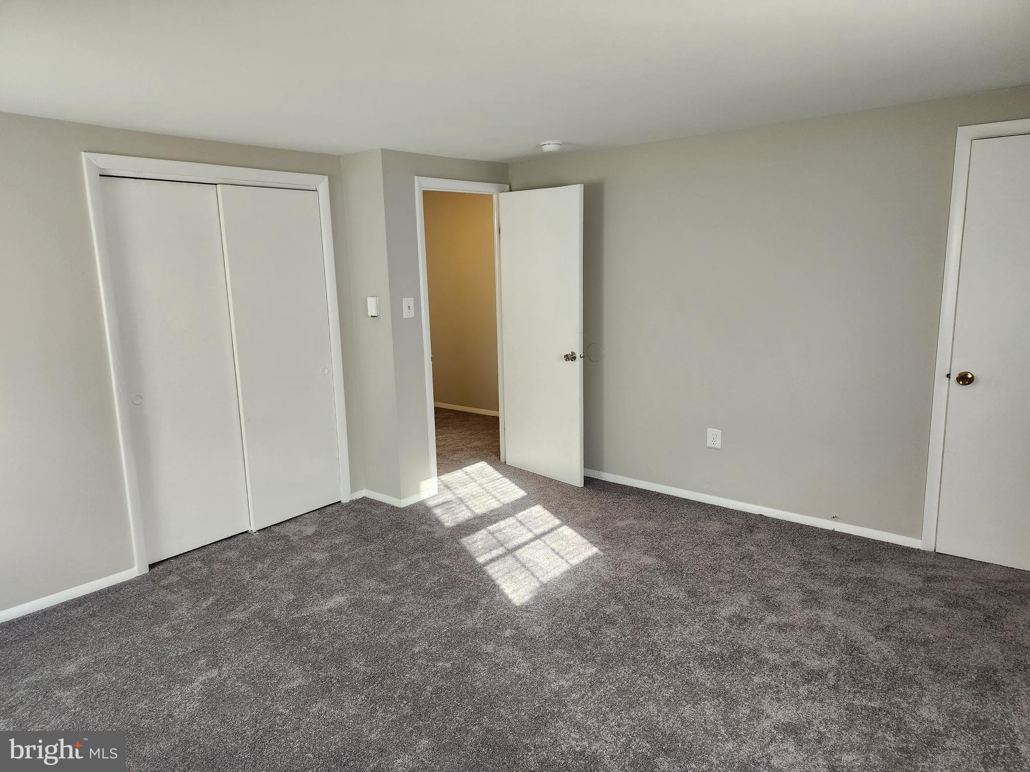 SAW MILL VALLEY - Residential Lease