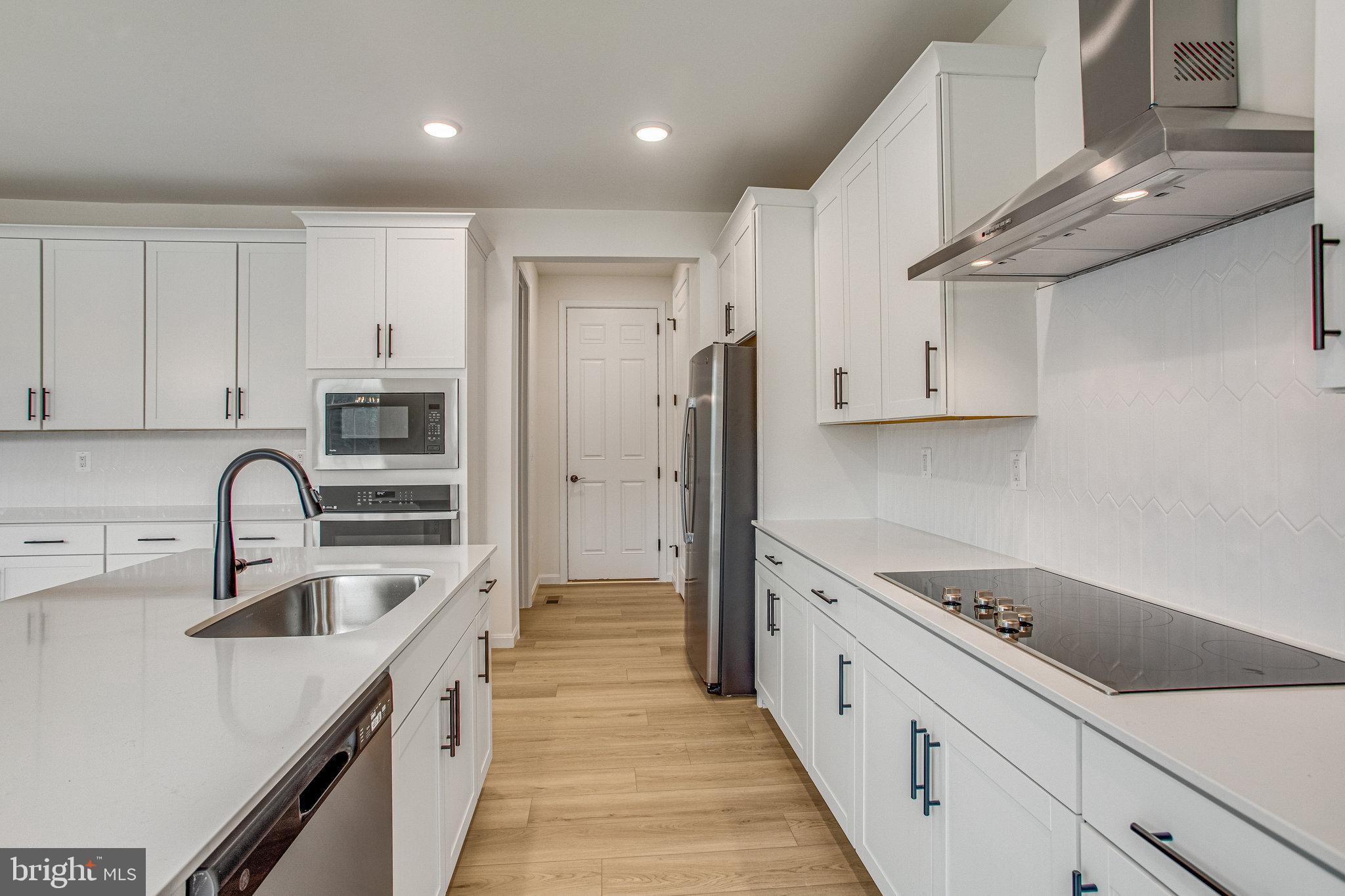 WILDERNESS SHORES - Residential