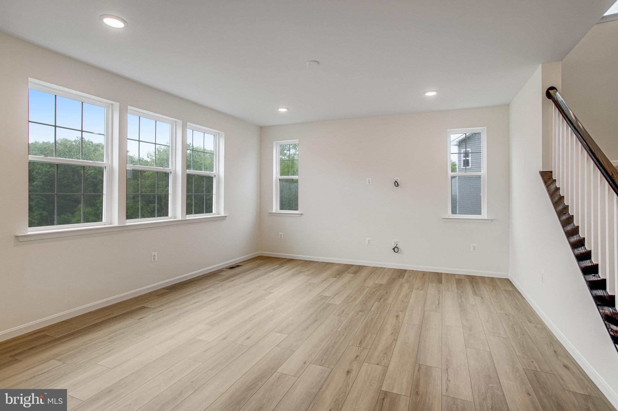 WILDERNESS SHORES - Residential