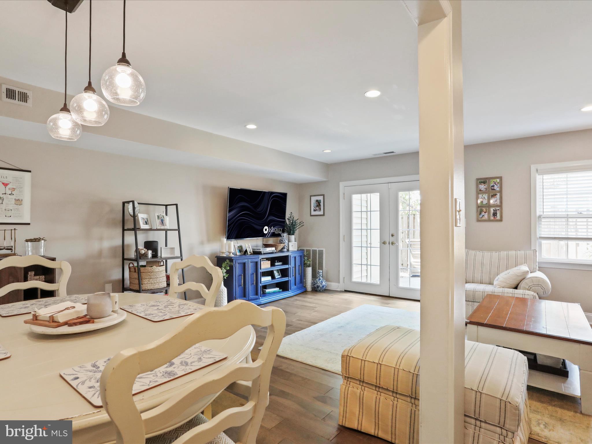 REGENT SQUARE - Residential