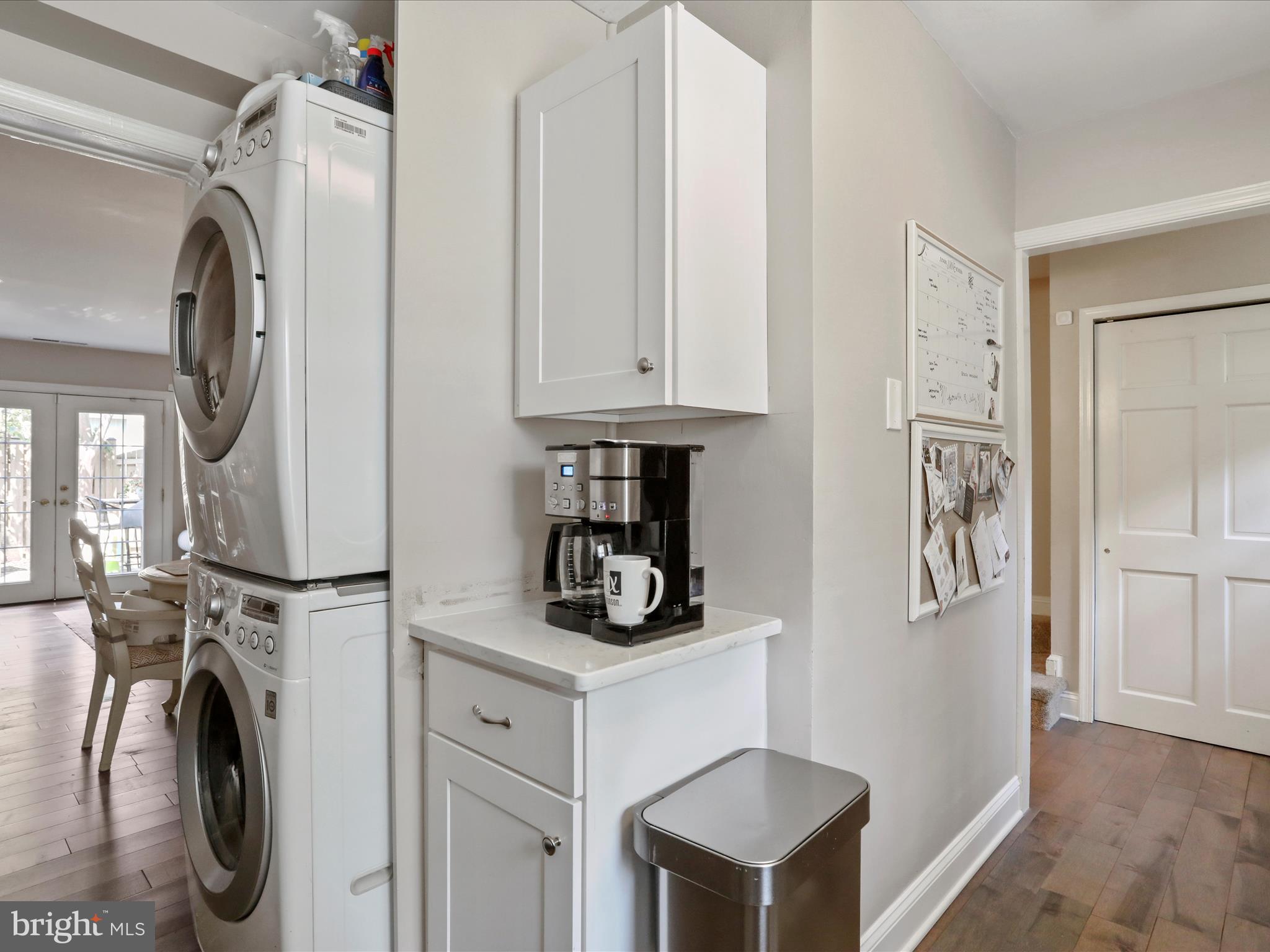 REGENT SQUARE - Residential