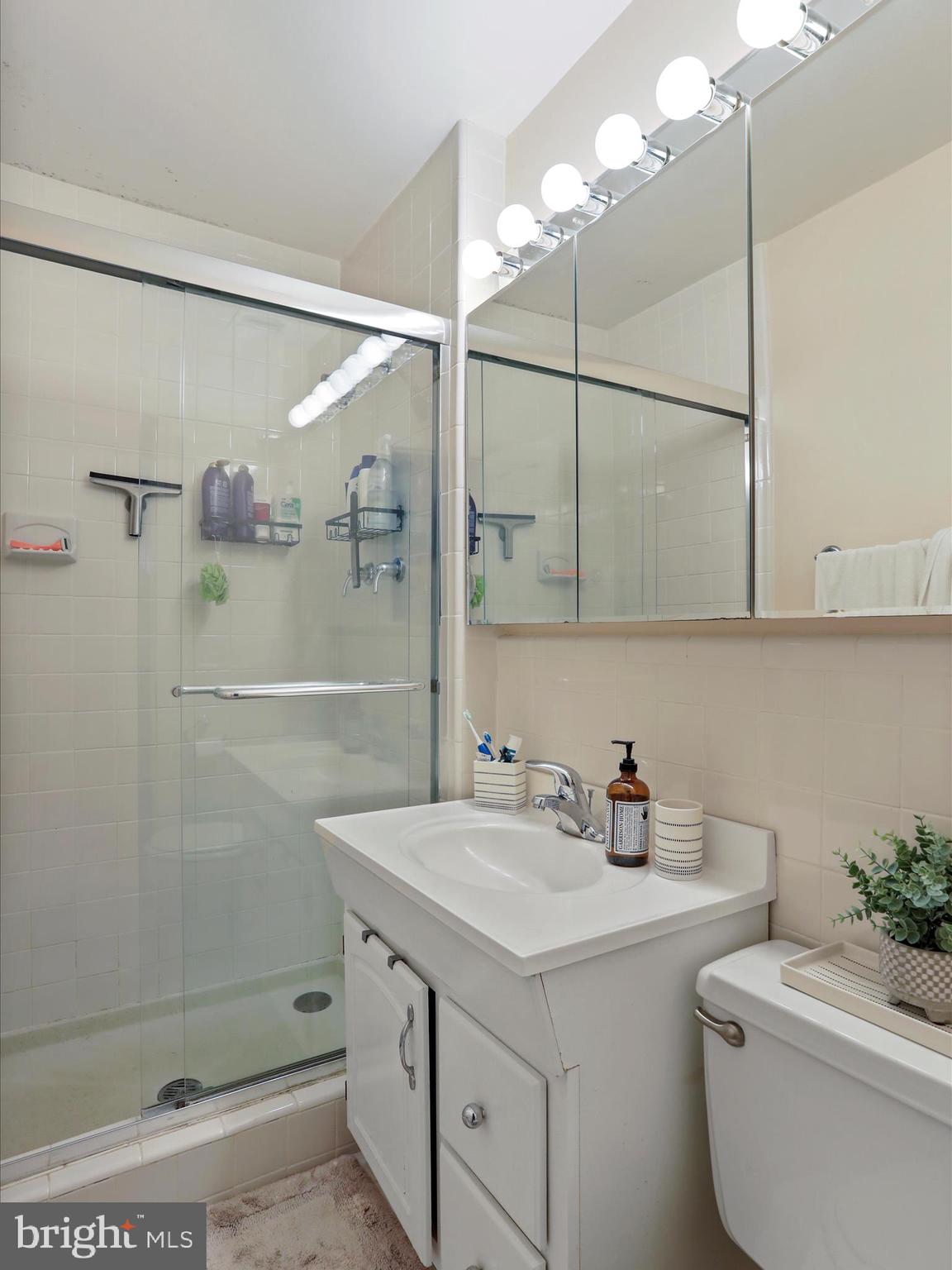 REGENT SQUARE - Residential