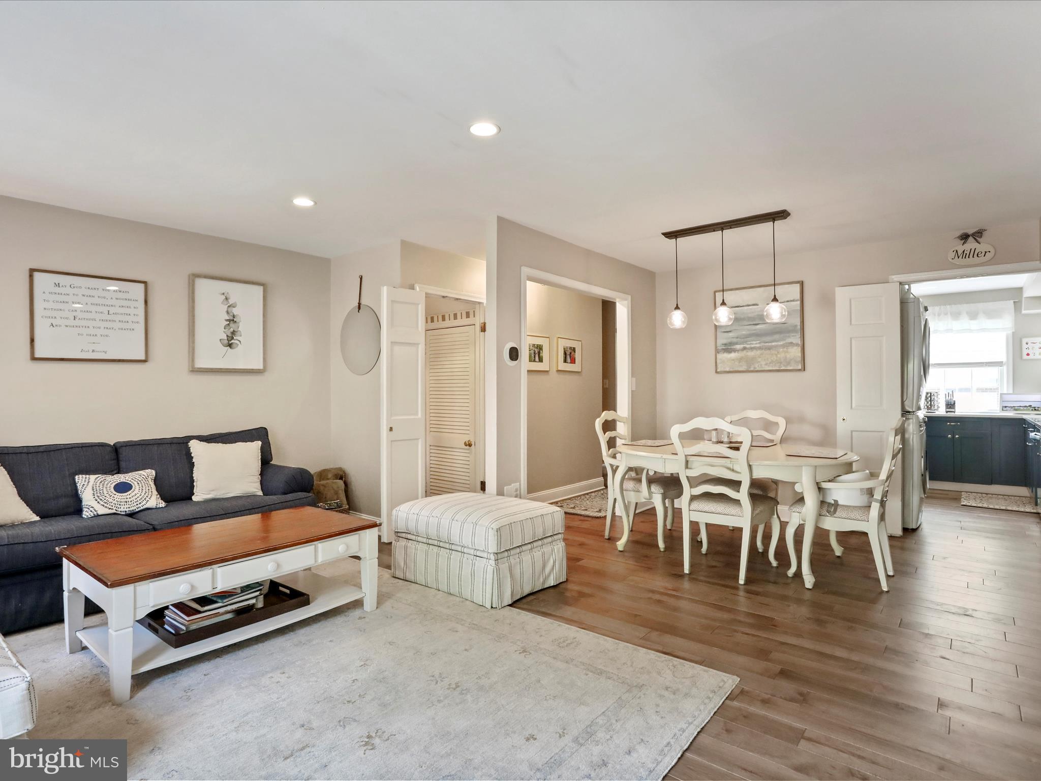 REGENT SQUARE - Residential