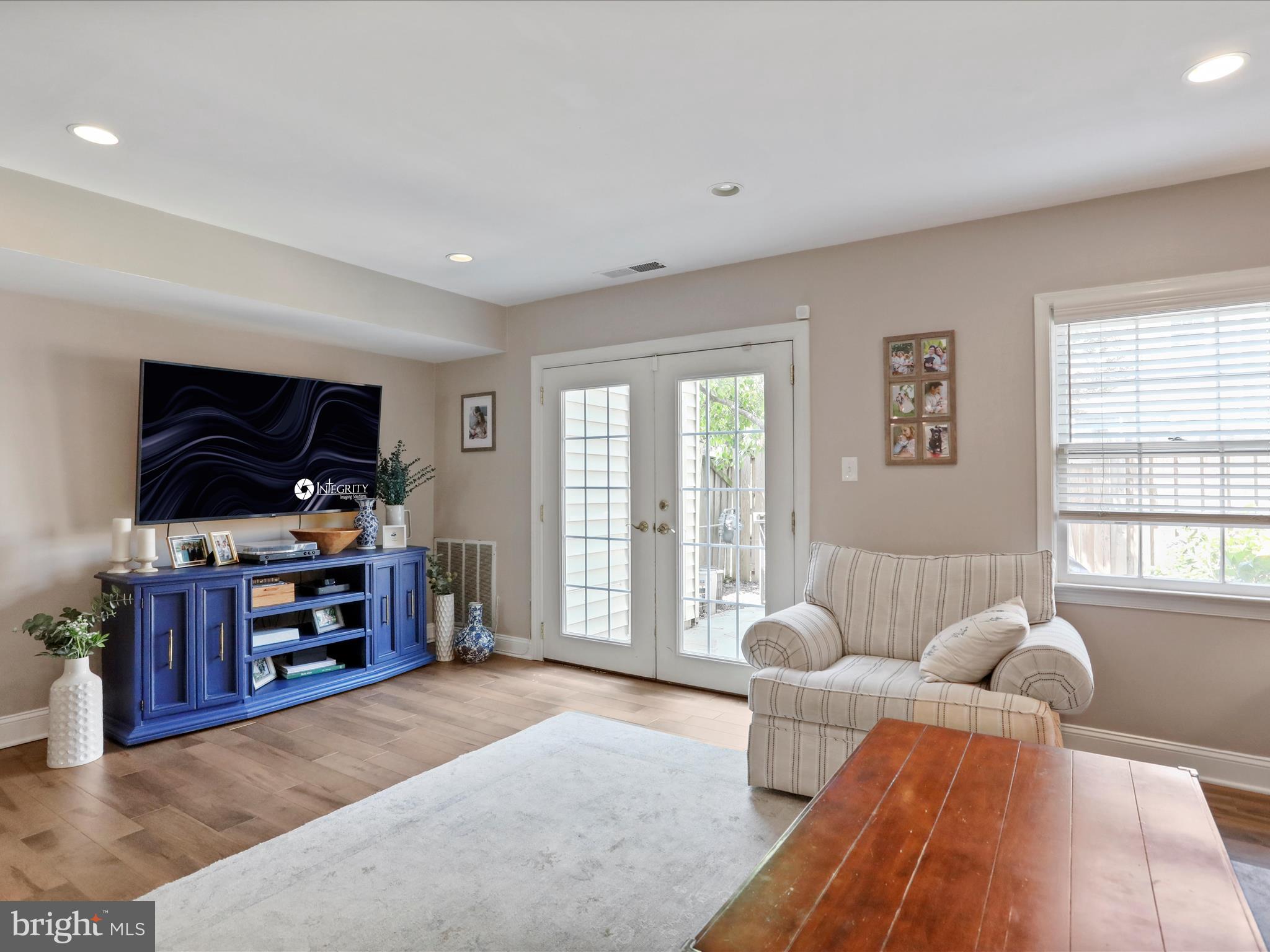 REGENT SQUARE - Residential