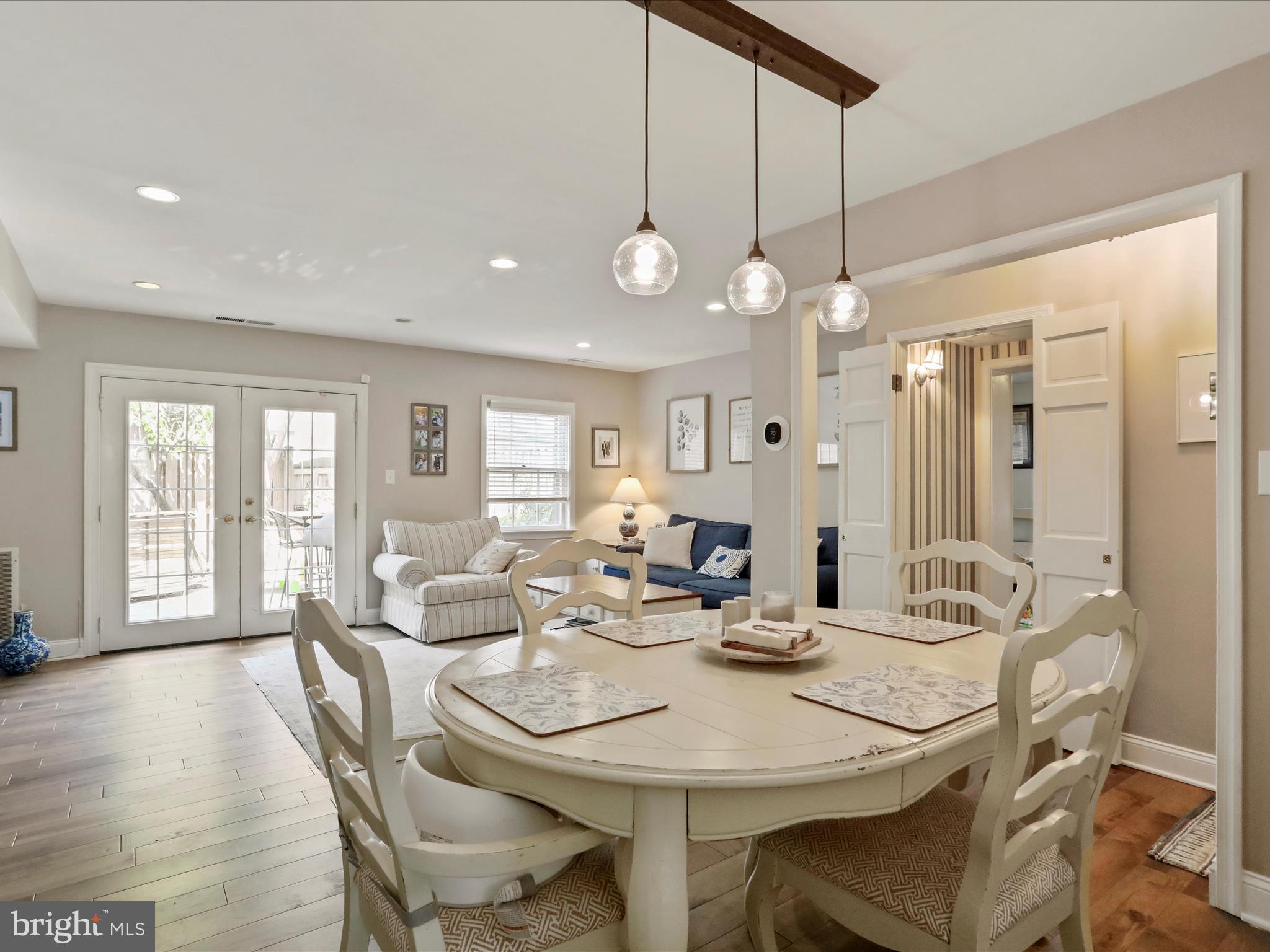 REGENT SQUARE - Residential