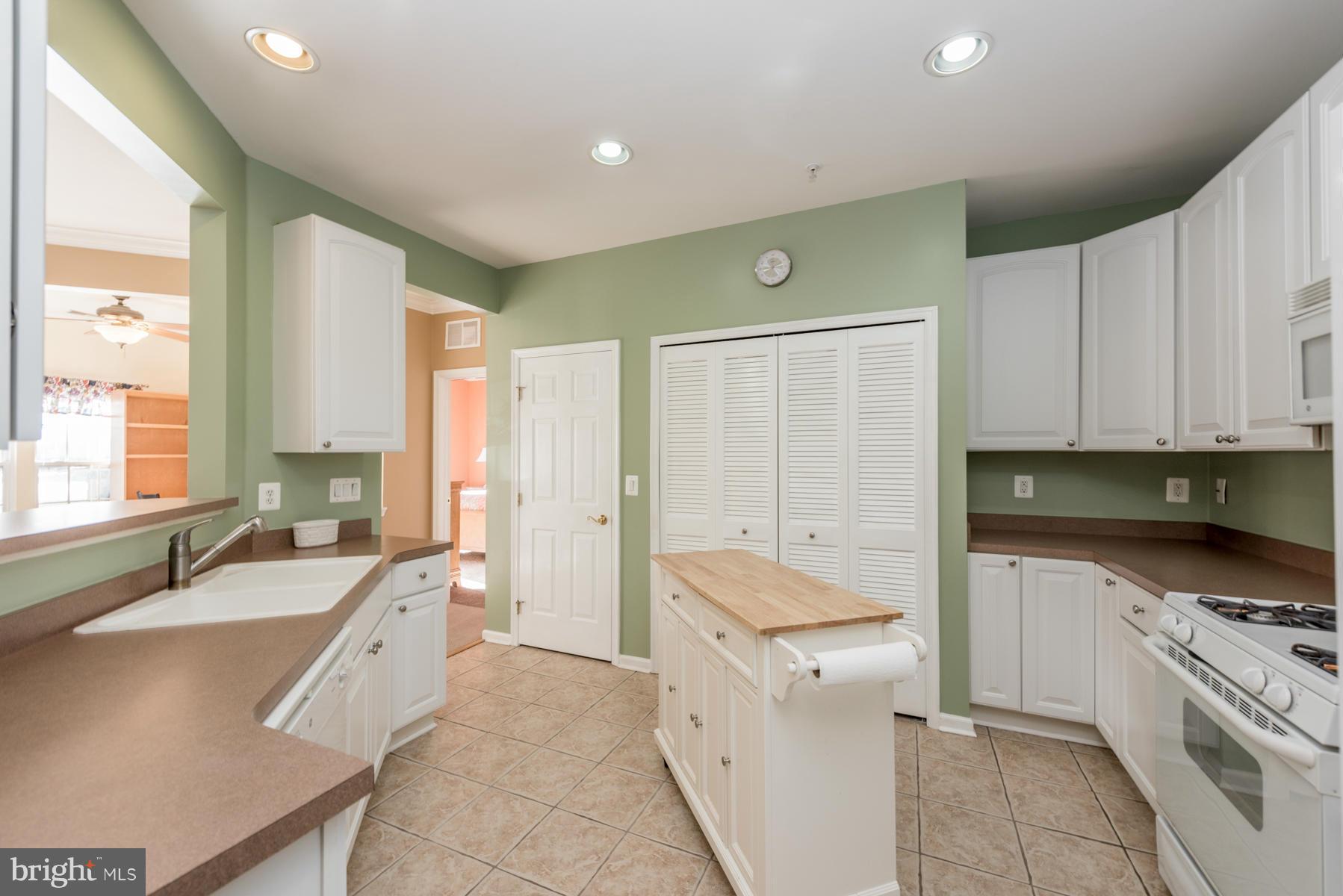 HEARTHSTONE AT TIMBERS - Residential