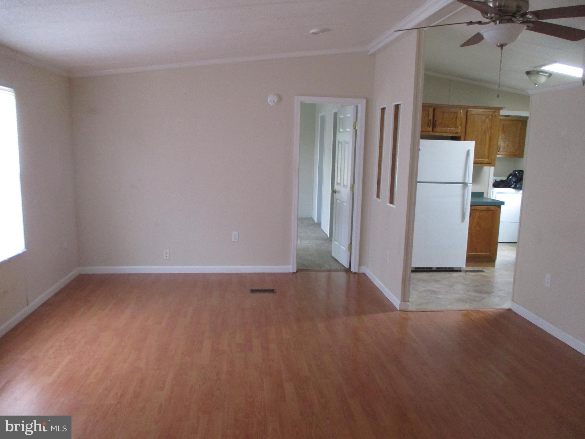 HIGHLAND MANOR - Residential Lease