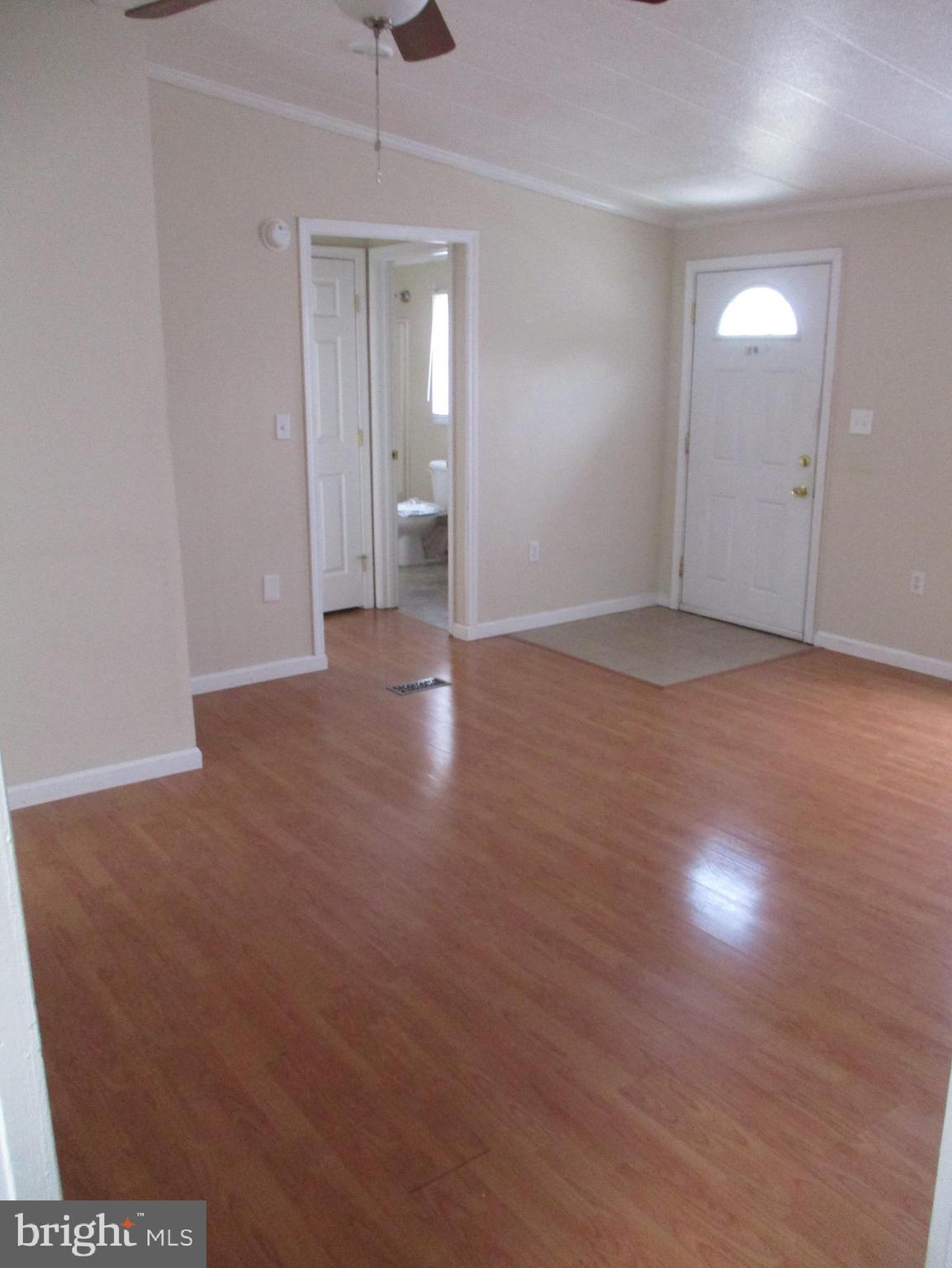 HIGHLAND MANOR - Residential Lease