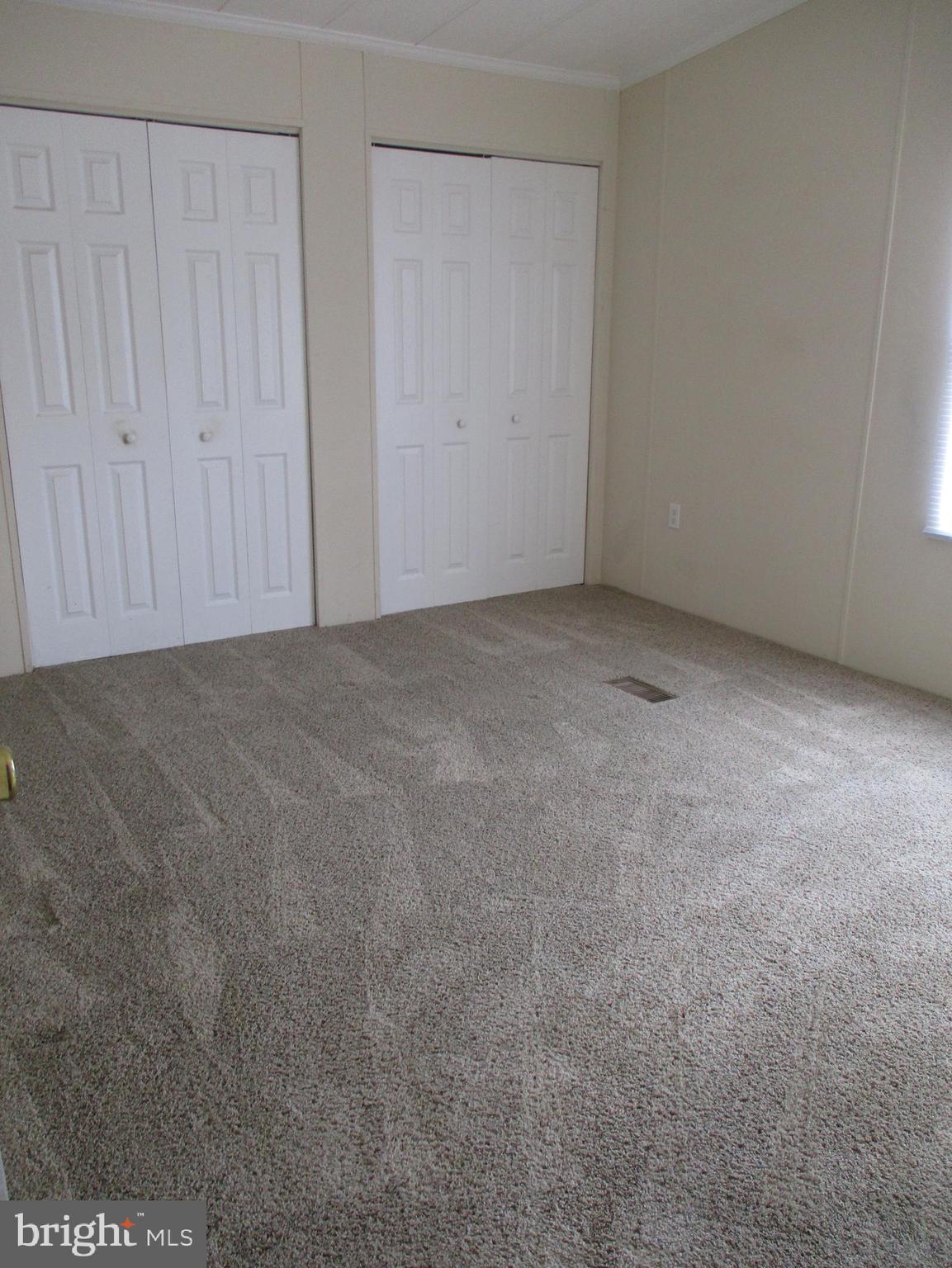 HIGHLAND MANOR - Residential Lease